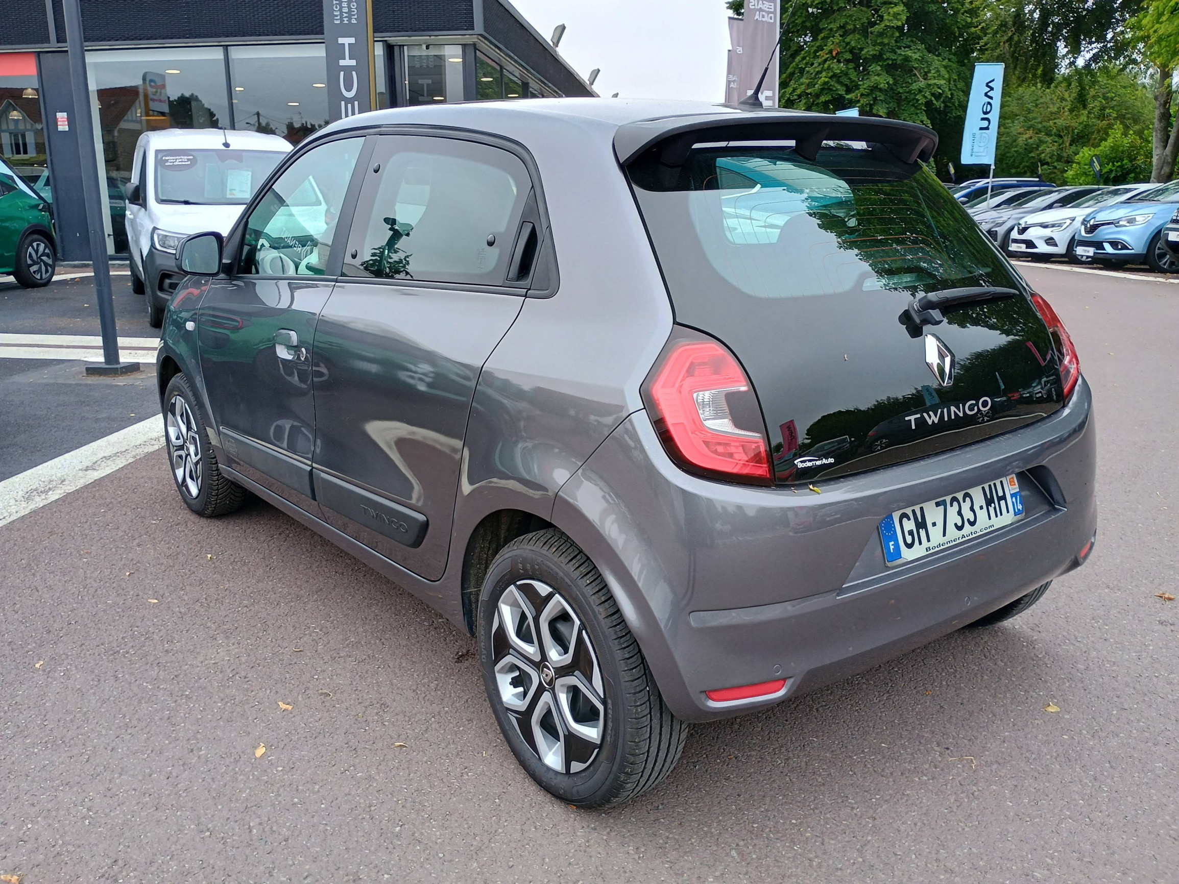Vente en ligne Renault Twingo Electrique Twingo III E-Tech au prix de 12 990 €