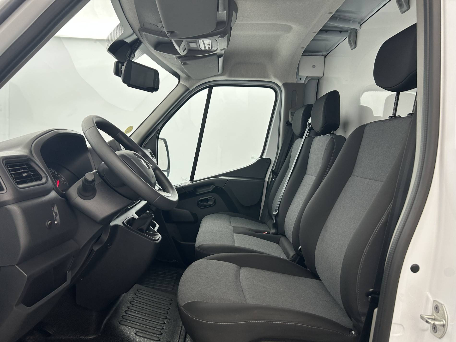Vente en ligne Renault Master 3 Châssis Cabine MASTER PHC TRAC F3500 L3H1 BLUE DCI 145 EURO VI au prix de 30 990 €