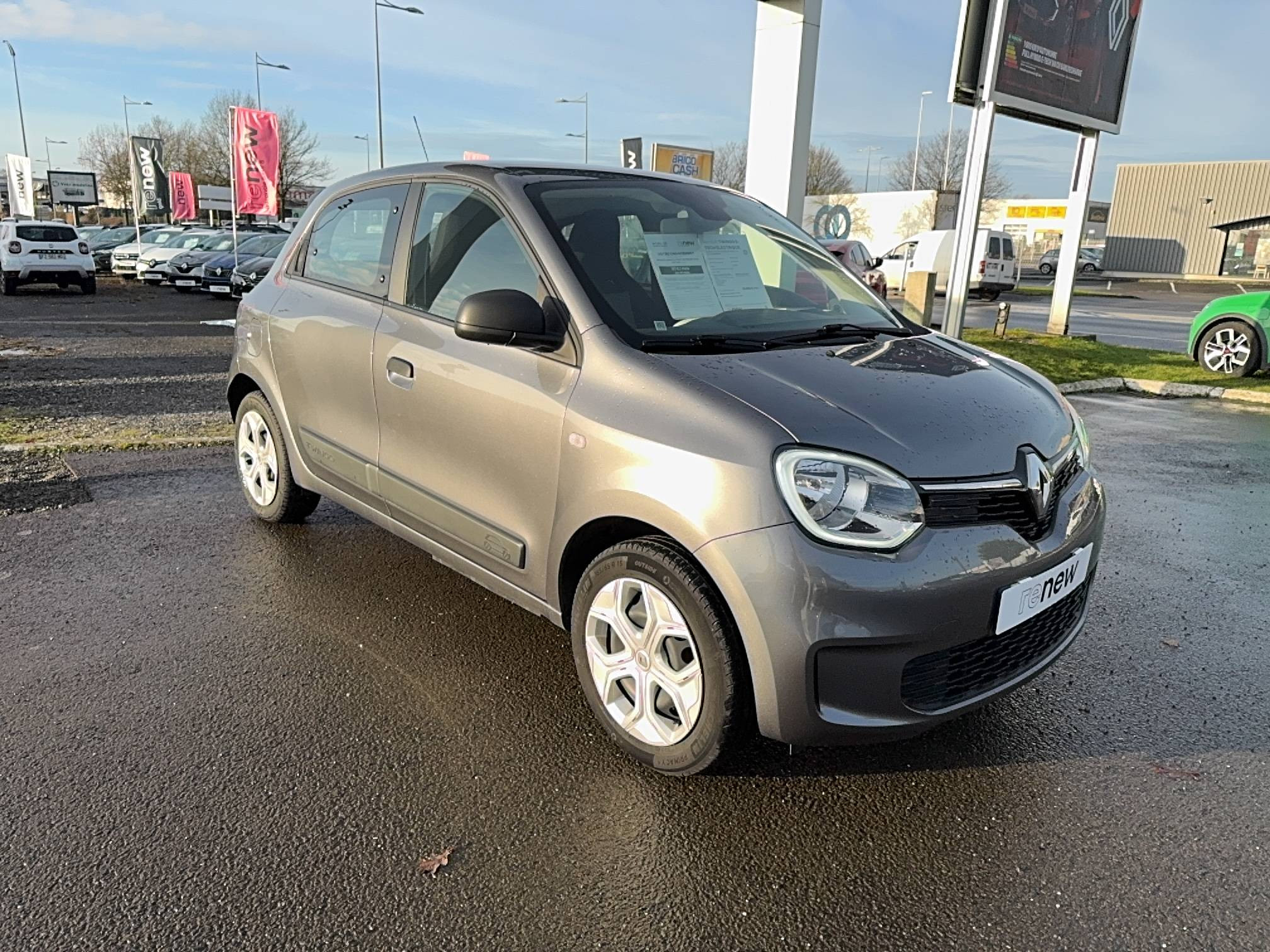 Vente en ligne Renault Twingo Electrique Twingo III E-Tech au prix de 9 890 €