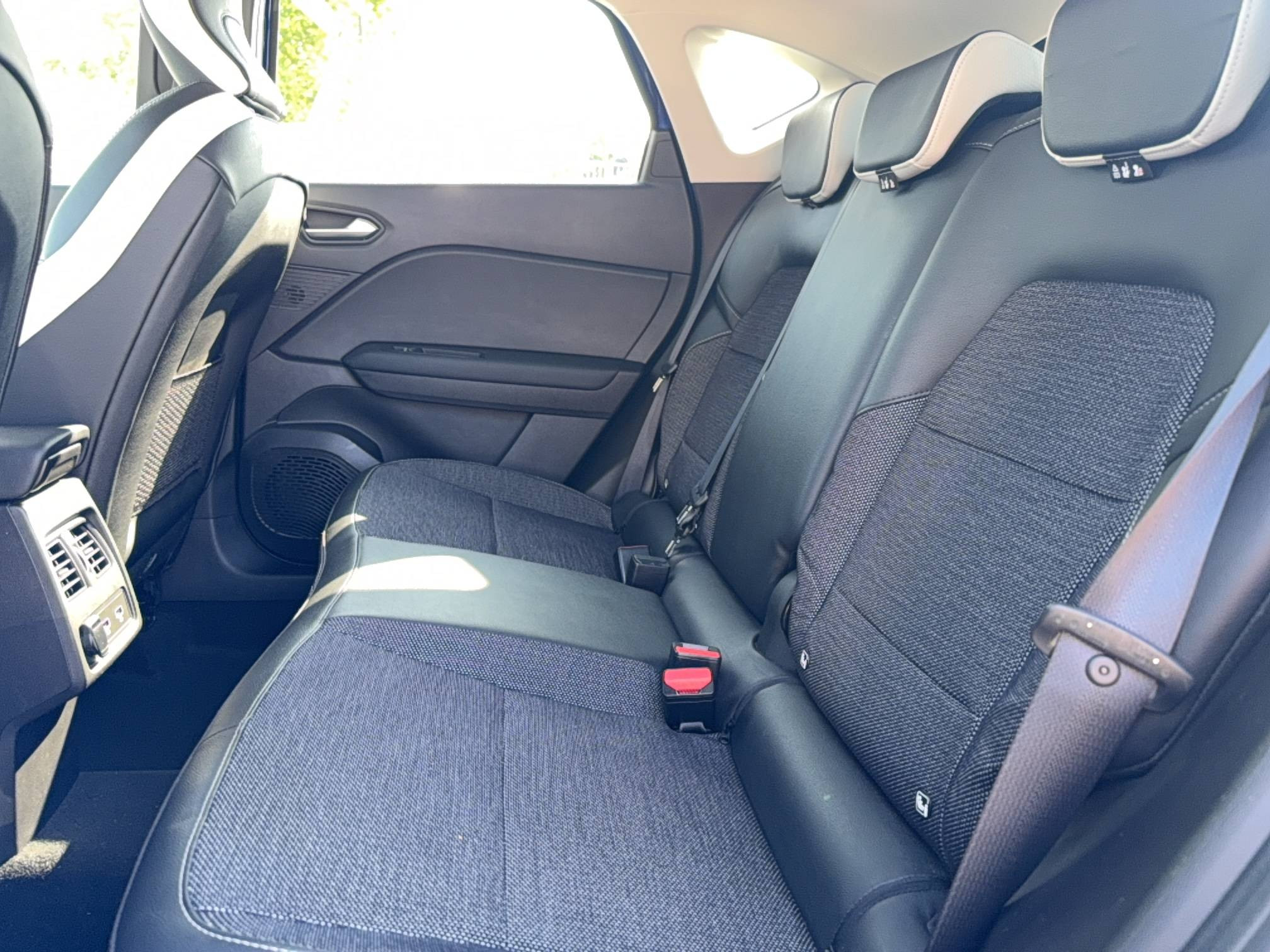 Vente en ligne Renault Captur  TCe 140 EDC - 21 au prix de 17 990 €