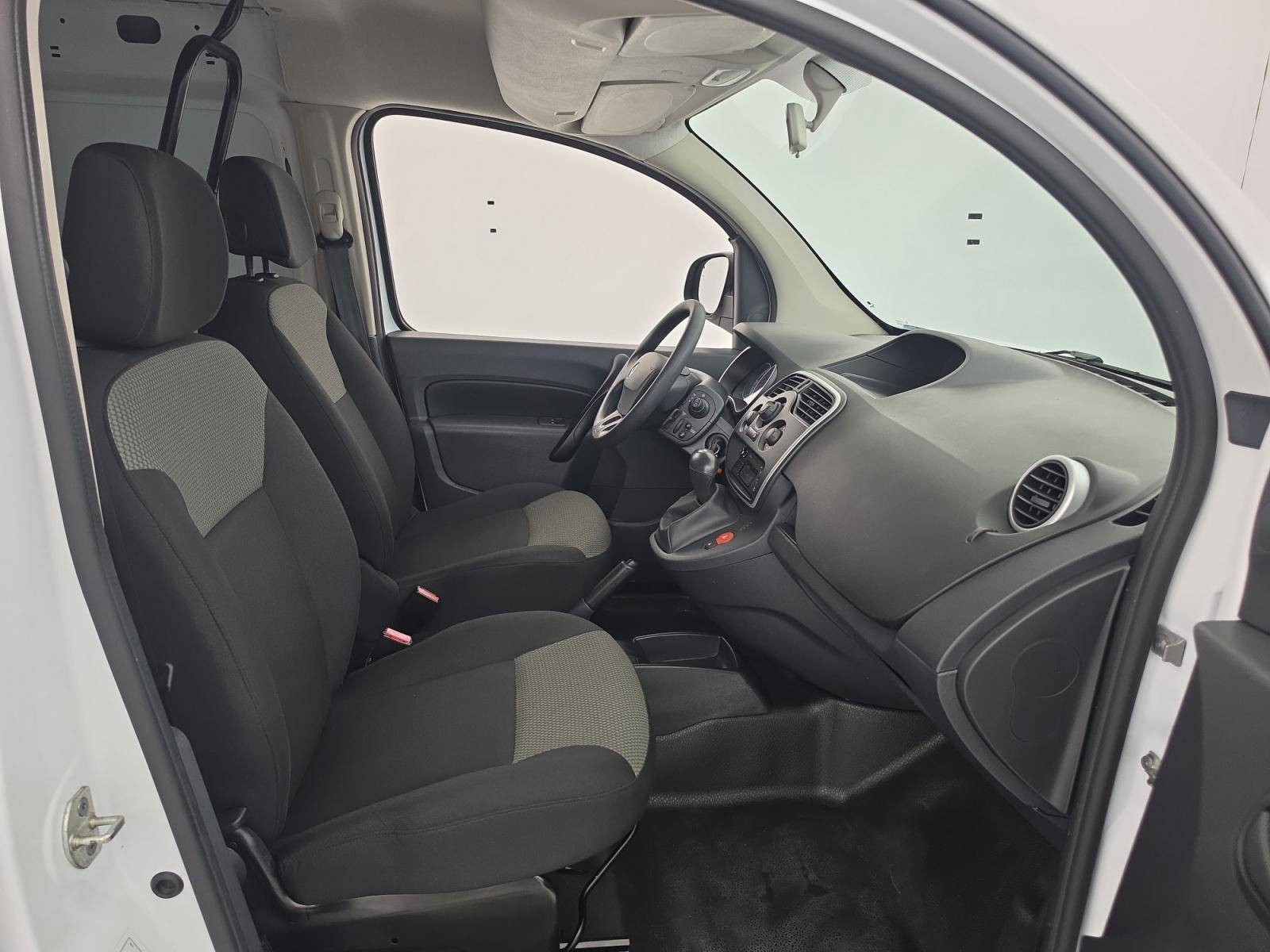 Vente en ligne Renault Kangoo Electrique KANGOO Z.E. 33 au prix de 13 990 €