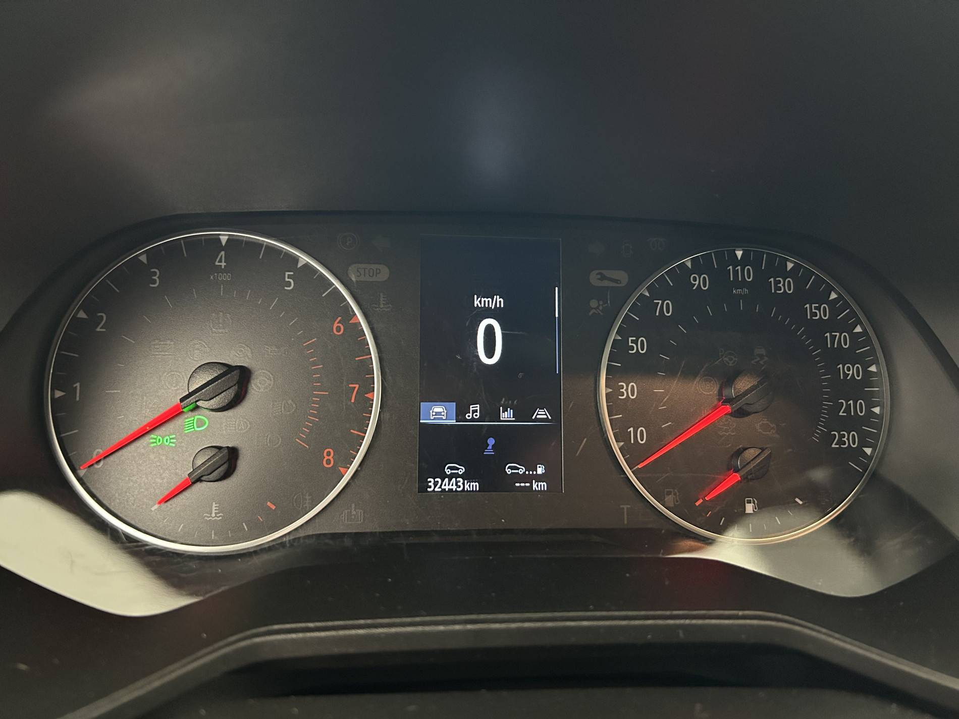 Vente en ligne Renault Clio 5 Clio TCe 90 au prix de 12 990 €