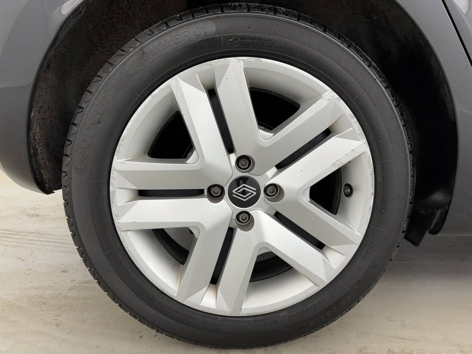 Vente en ligne Renault Clio 5 Clio TCe 90 au prix de 14 990 €