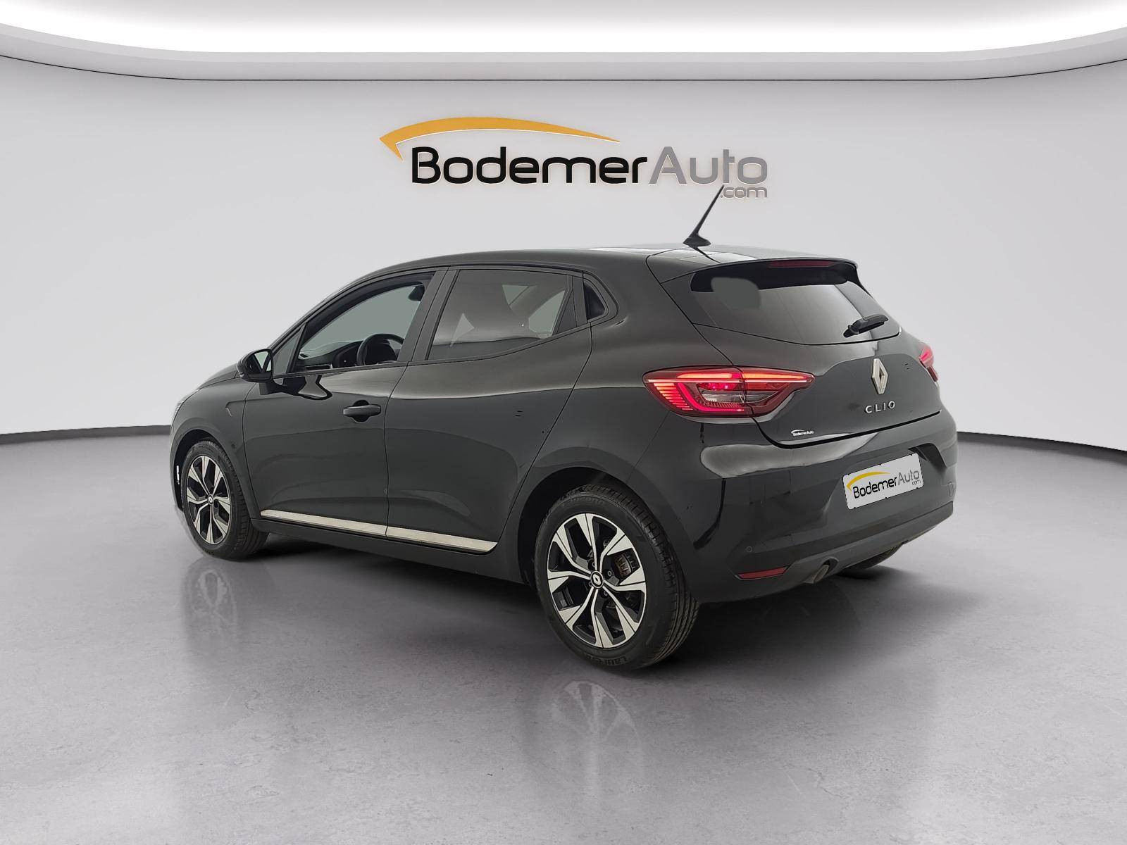 Vente en ligne Renault Clio 5 Clio TCe 90 au prix de 13 890 €