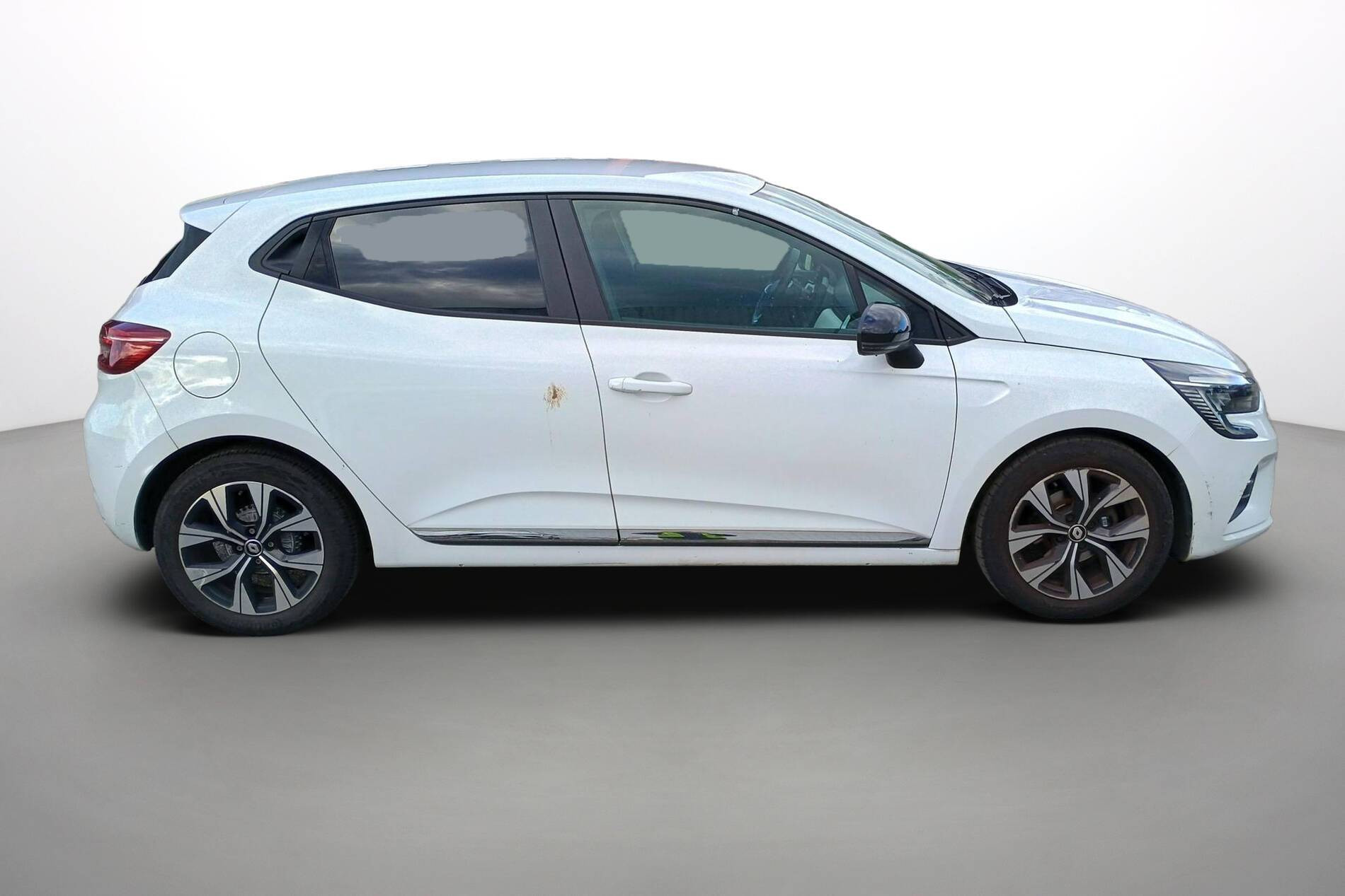 Vente en ligne Renault Clio 5 Clio TCe 90 au prix de 14 490 €
