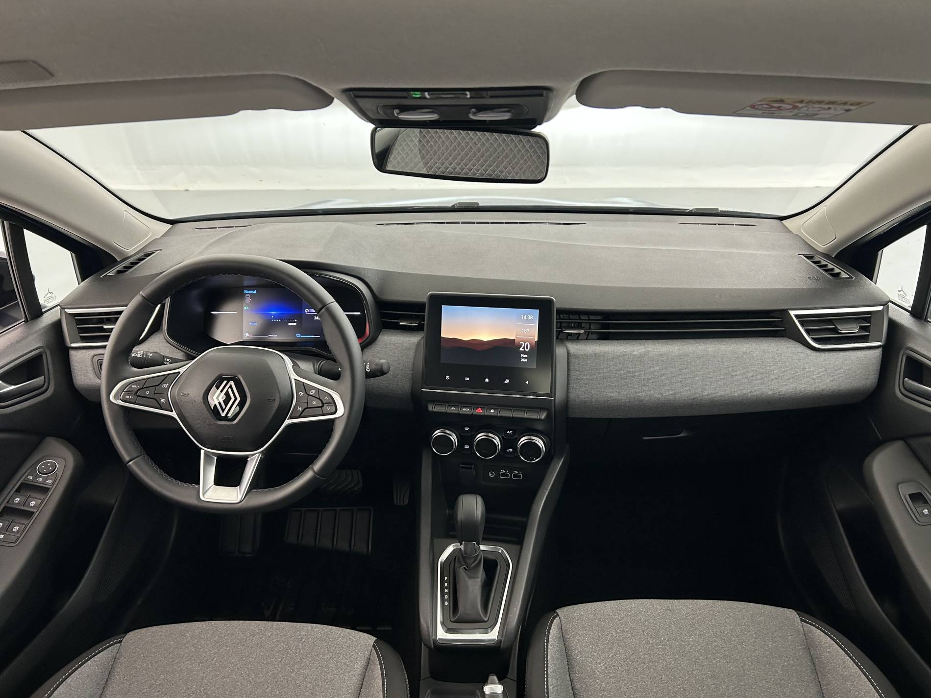 Vente en ligne Renault Clio 5 Clio E-Tech full hybrid 145 au prix de 19 800 €