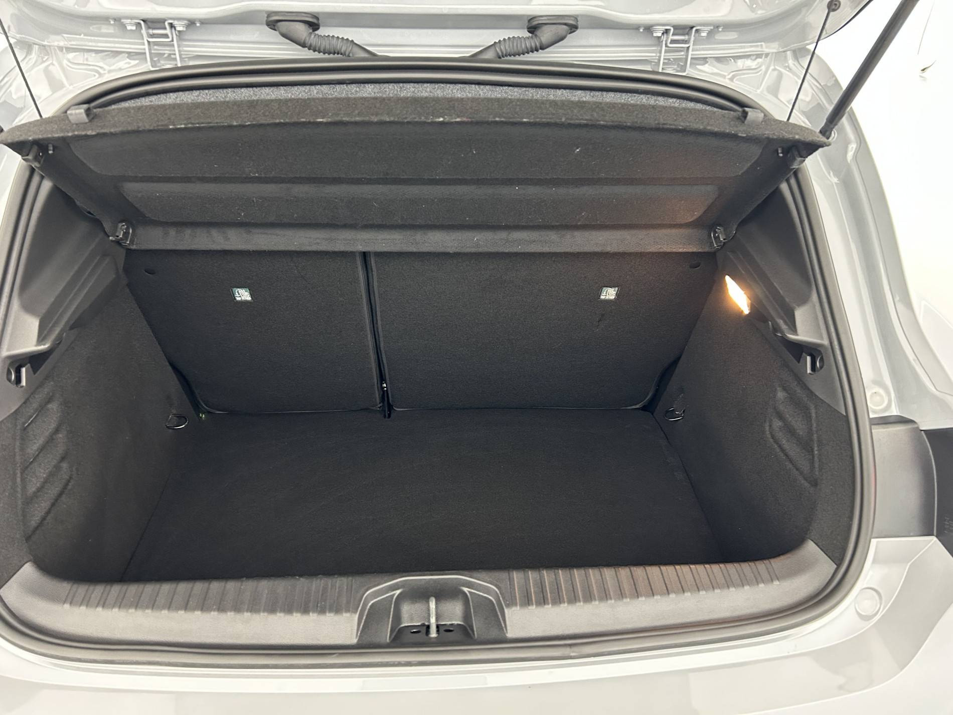 Vente en ligne Renault Clio 5 Clio E-Tech full hybrid 145 au prix de 21 990 €