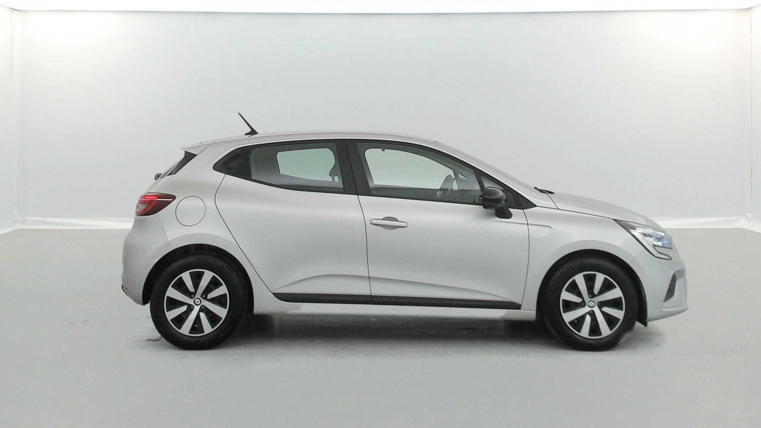 Vente en ligne Renault Clio 5 Clio TCe 90 au prix de 13 990 €