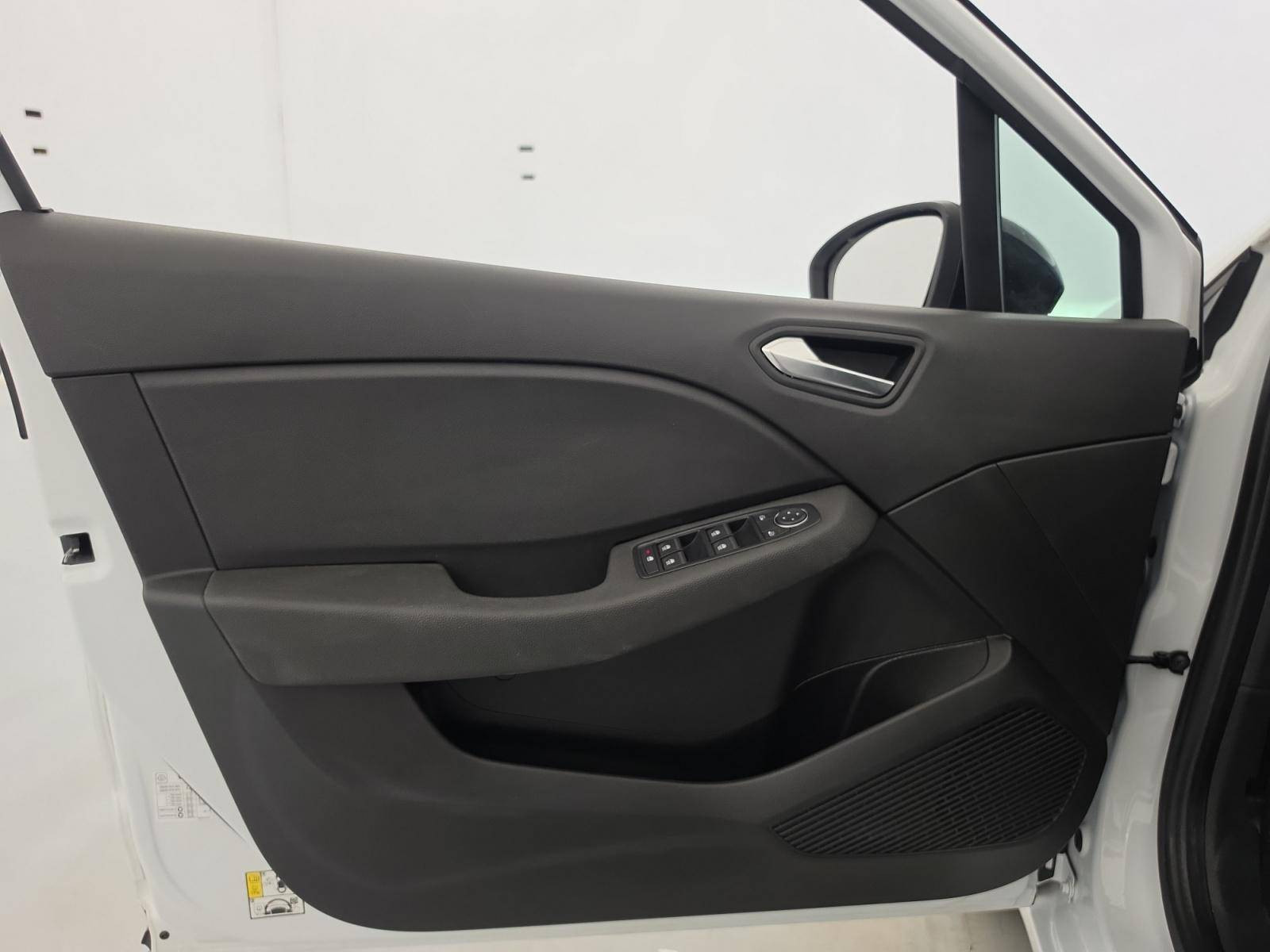 Vente en ligne Renault Clio 5 Clio TCe 100 GPL au prix de 15 990 €