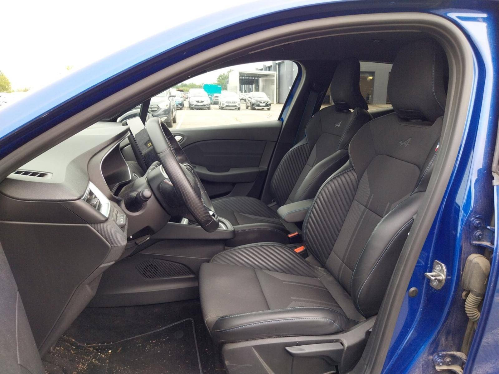 Vente en ligne Renault Clio 5 Clio E-Tech full hybrid 145 au prix de 21 500 €