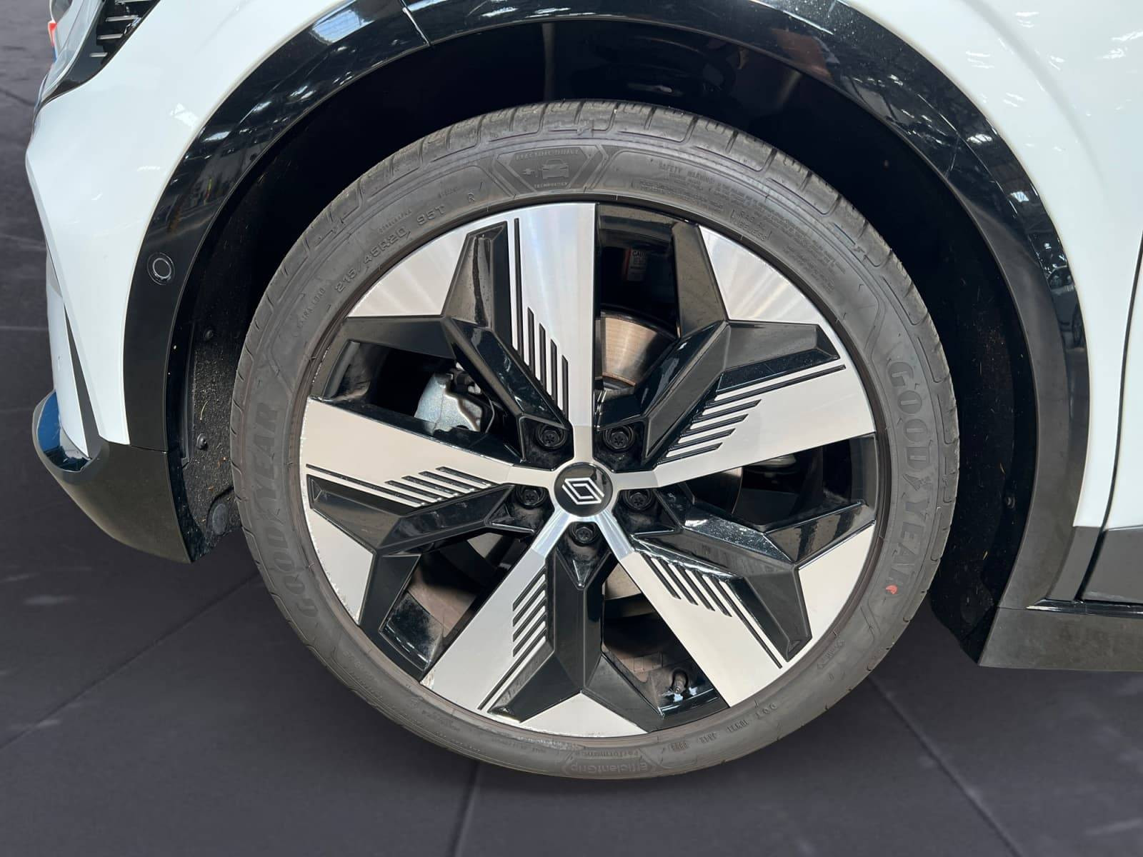 Vente en ligne Renault Megane E-Tech  220 ch autonomie confort GSR2 au prix de 32 990 €