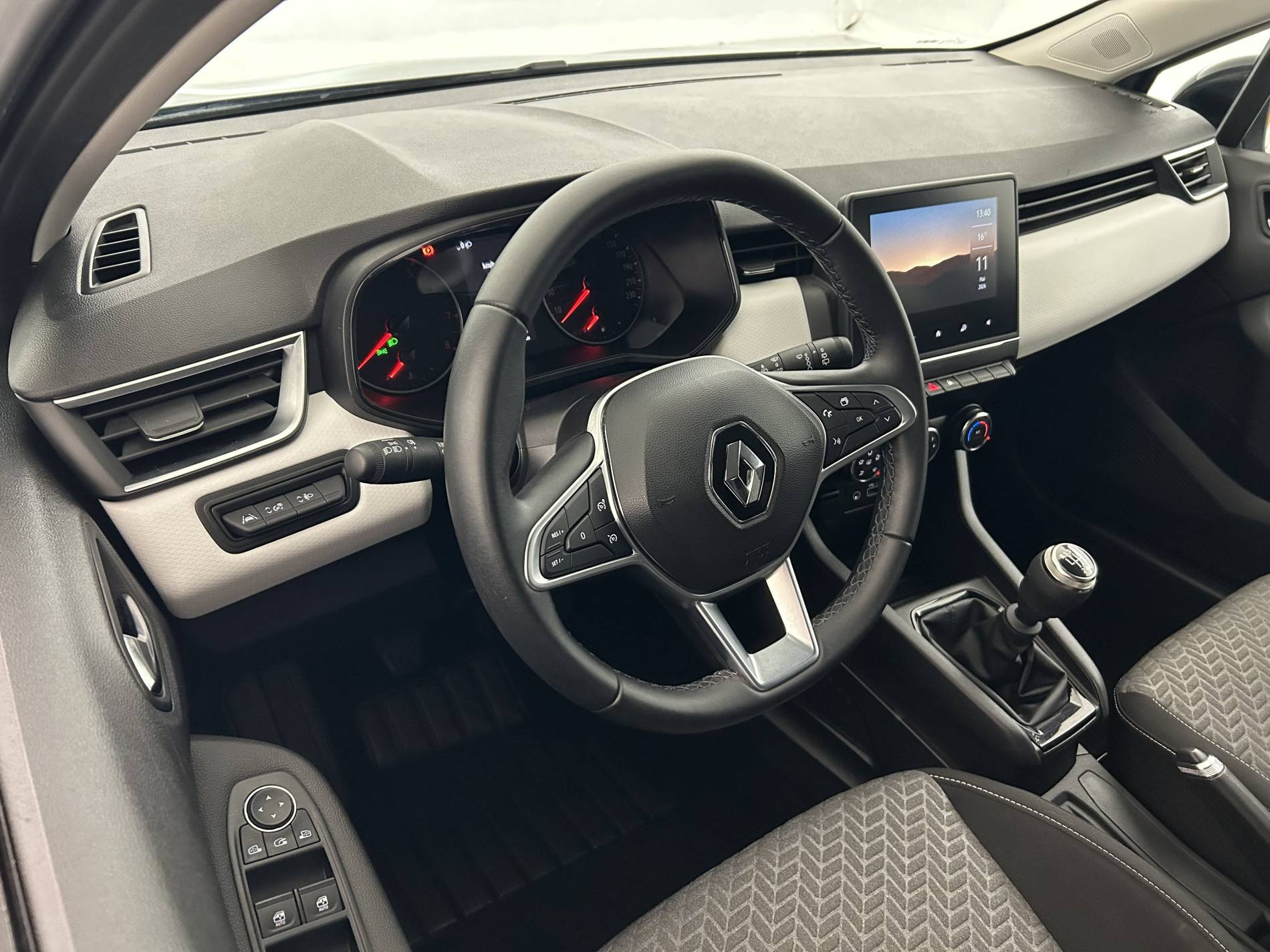 Vente en ligne Renault Clio 5 Clio TCe 90 au prix de 14 490 €
