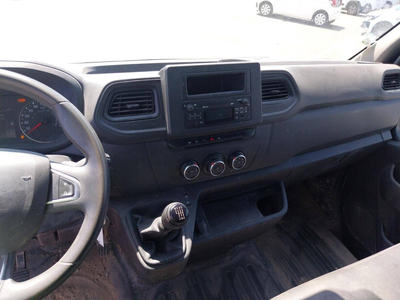 Vente en ligne Renault Master Benne MASTER BENNE PROP RJ3500 L3 COFFRE BLUE DCI 145 EURO VI au prix de 31 300 €