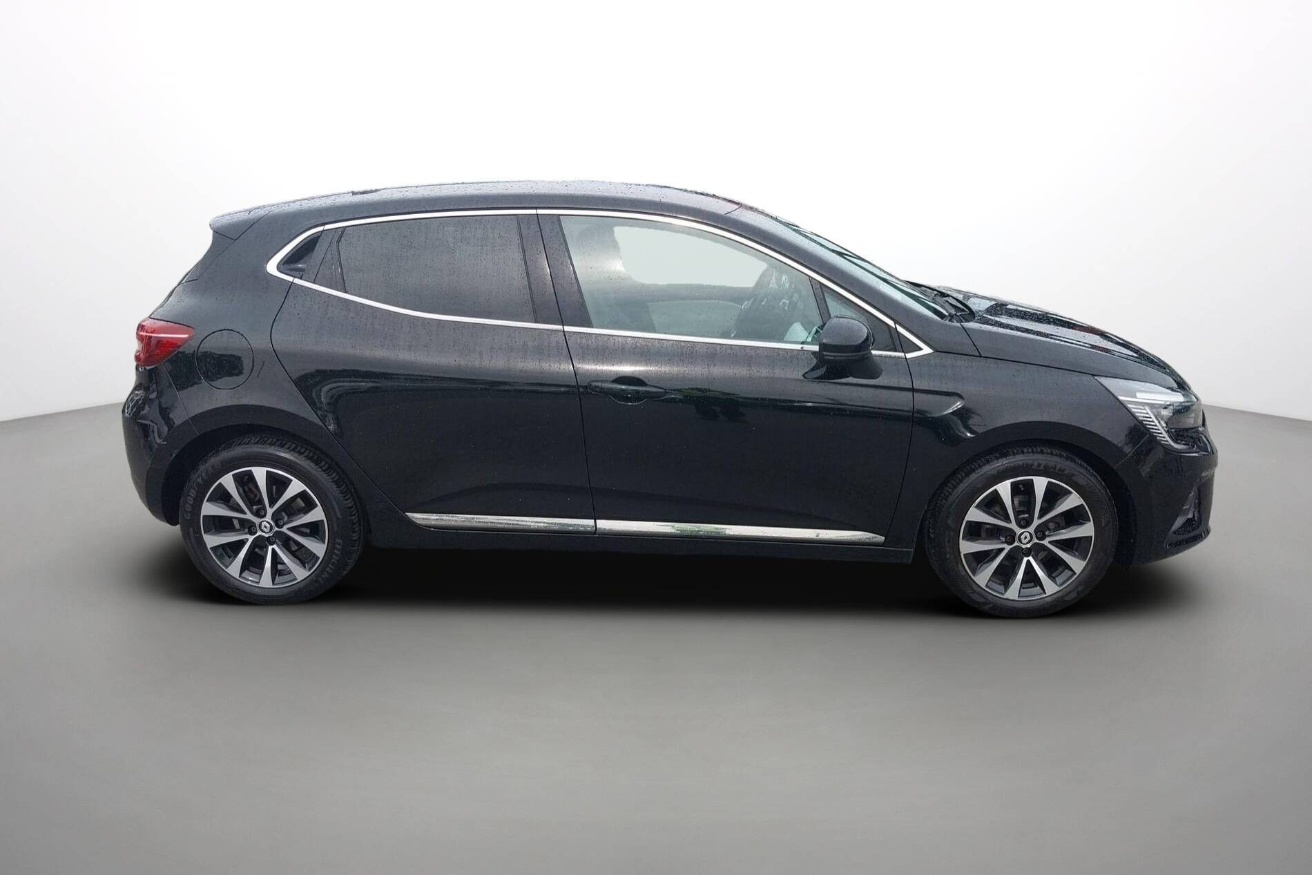 Vente en ligne Renault Clio 5 Clio TCe 90 au prix de 15 490 €