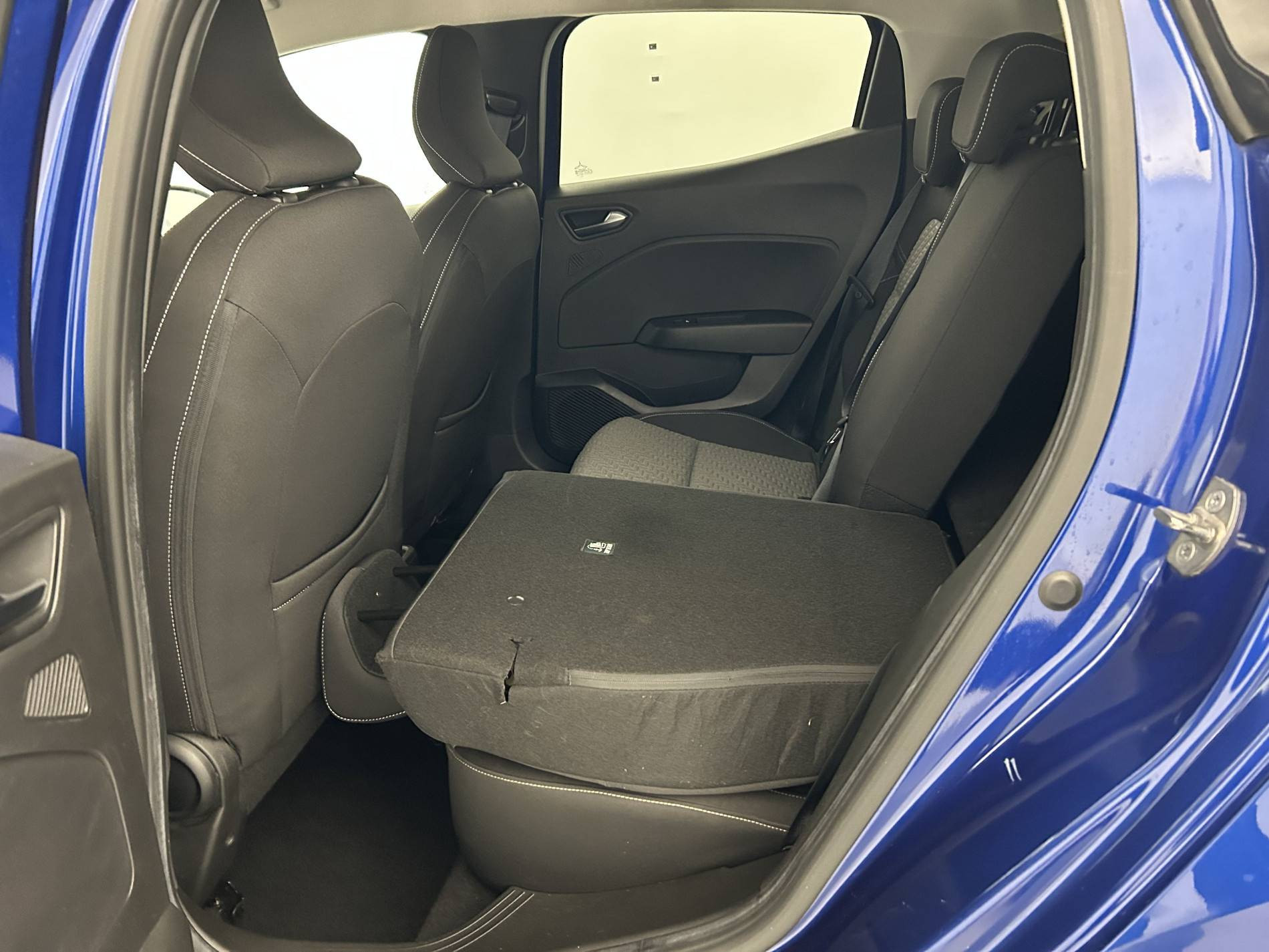 Vente en ligne Renault Clio 5 Clio TCe 90 au prix de 14 230 €