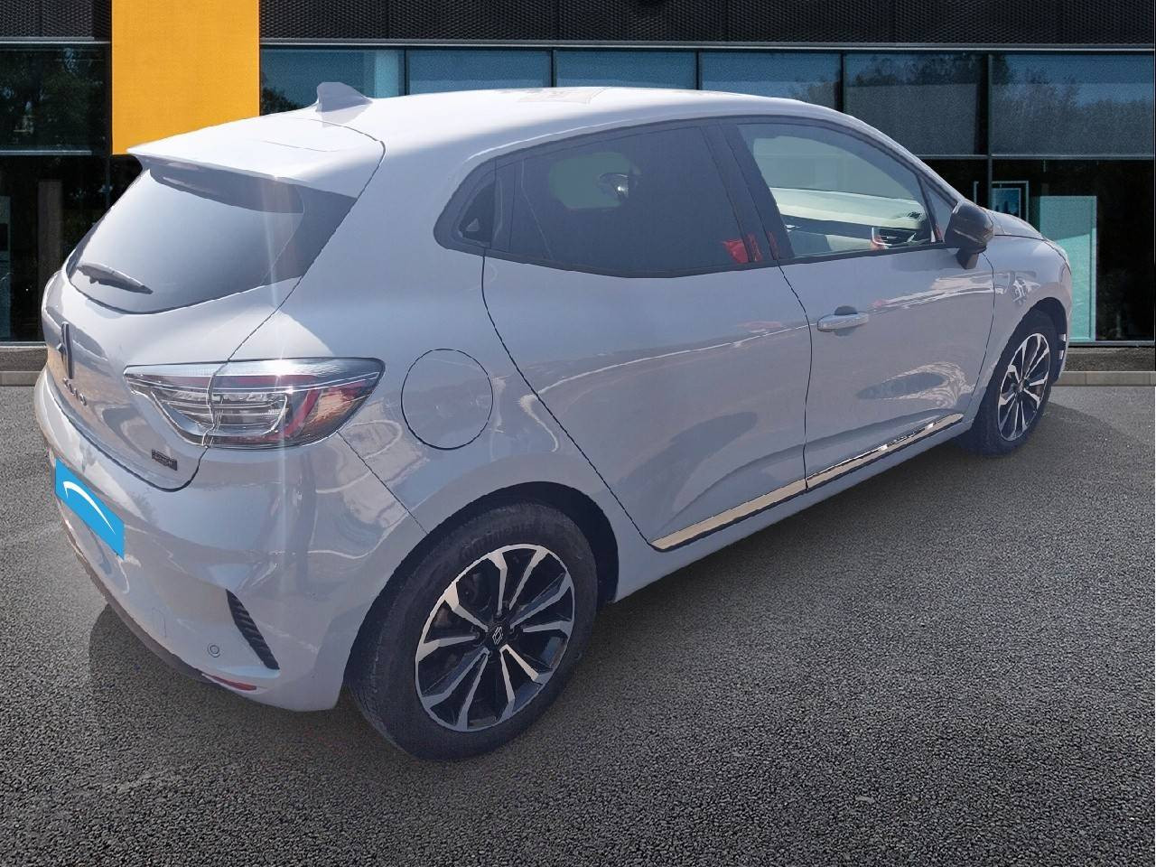 Vente en ligne Renault Clio 5 Clio E-Tech full hybrid 145 au prix de 16 990 €