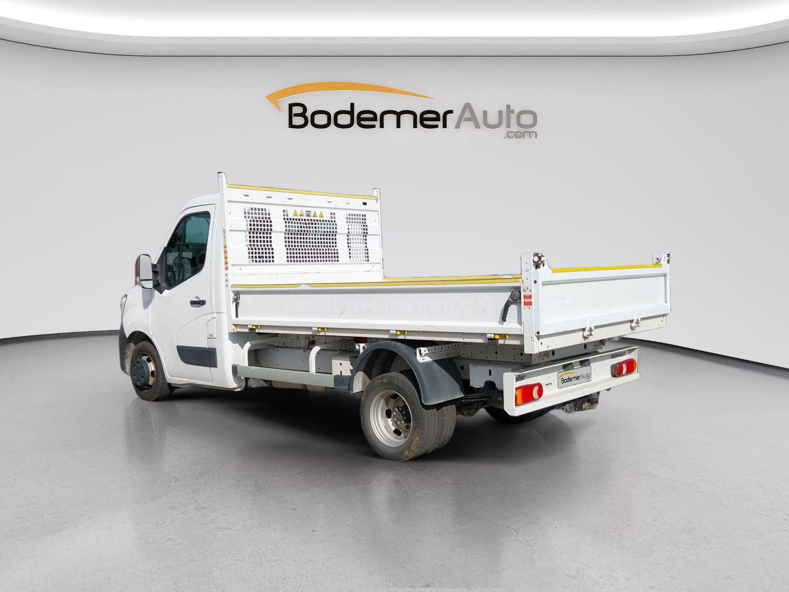 Vente en ligne Renault Master 3 Châssis Cabine MASTER CC PROP RJ3500 L2 PAFC BLUE DCI 130 EURO VI au prix de 29 990 €
