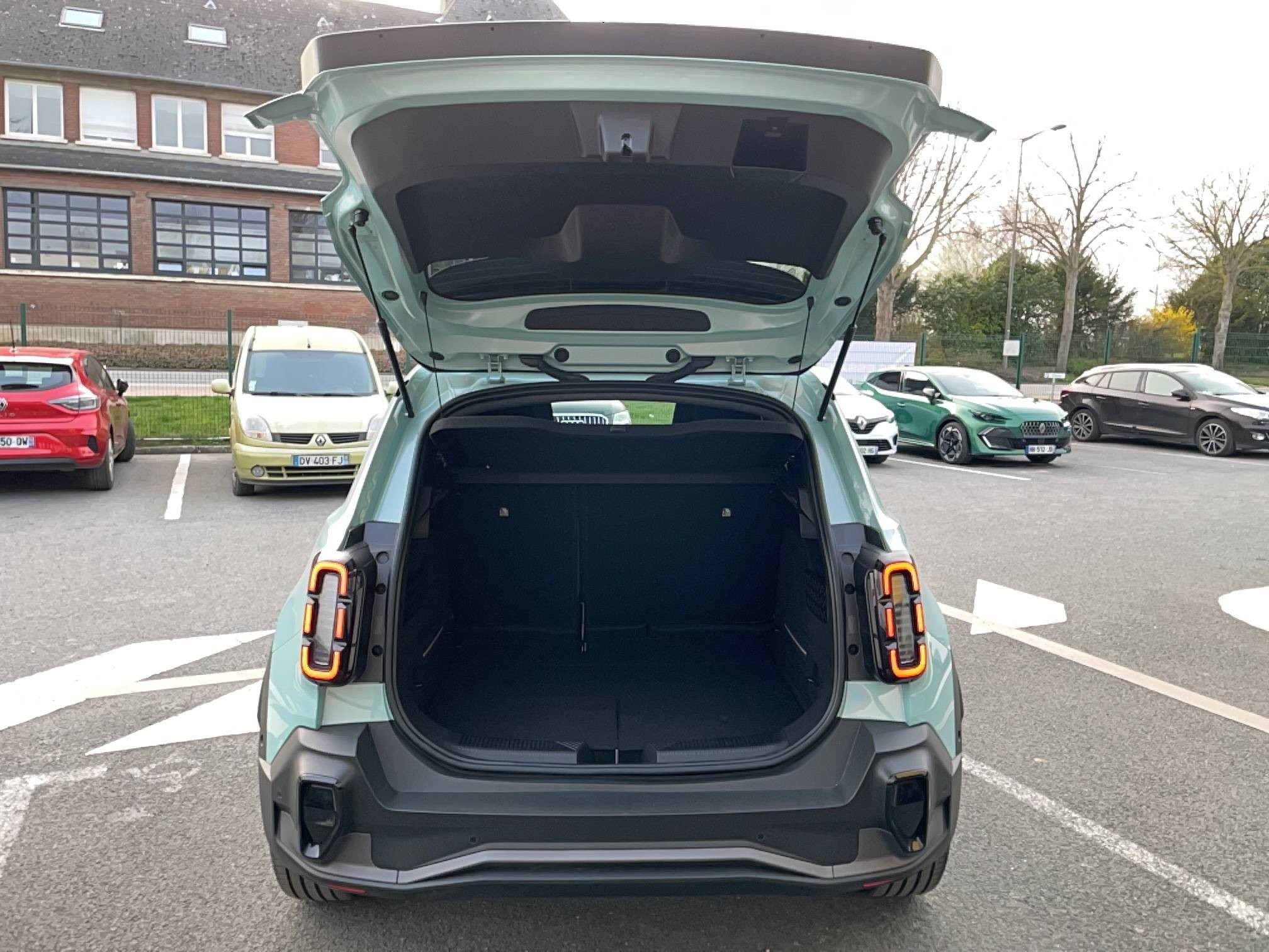 Vente en ligne Renault R4 E-Tech  150 ch autonomie confort au prix de 31 990 €