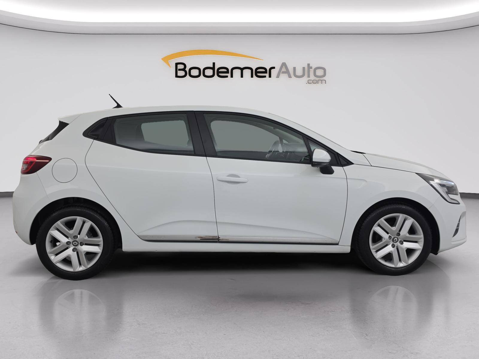 Vente en ligne Renault Clio 5 Clio TCe 90 - 21N au prix de 12 991 €