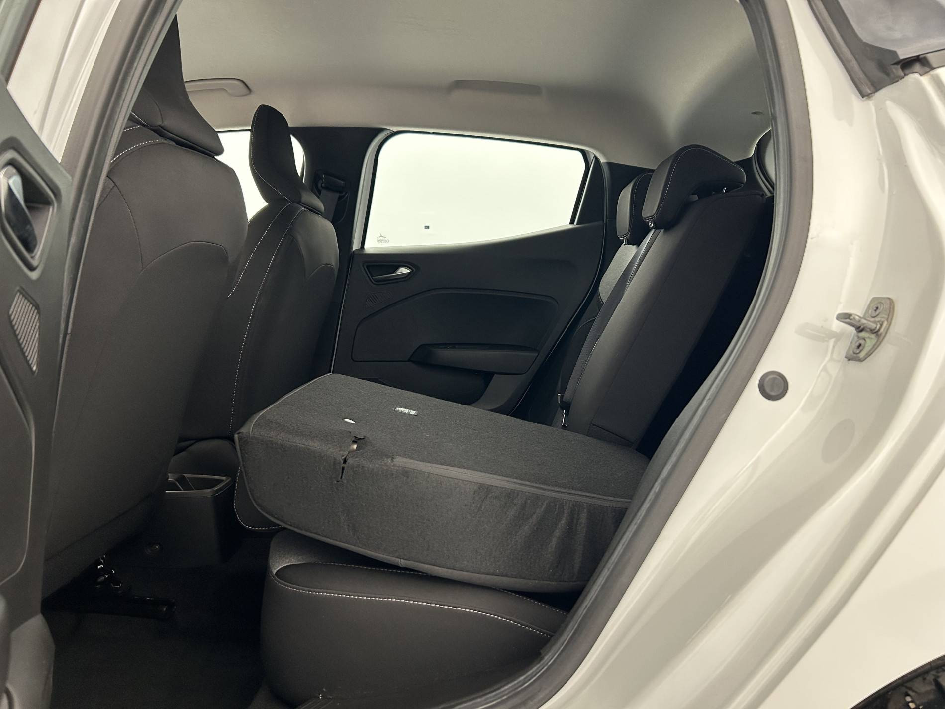 Vente en ligne Renault Clio 5 Clio TCe 90 au prix de 14 290 €