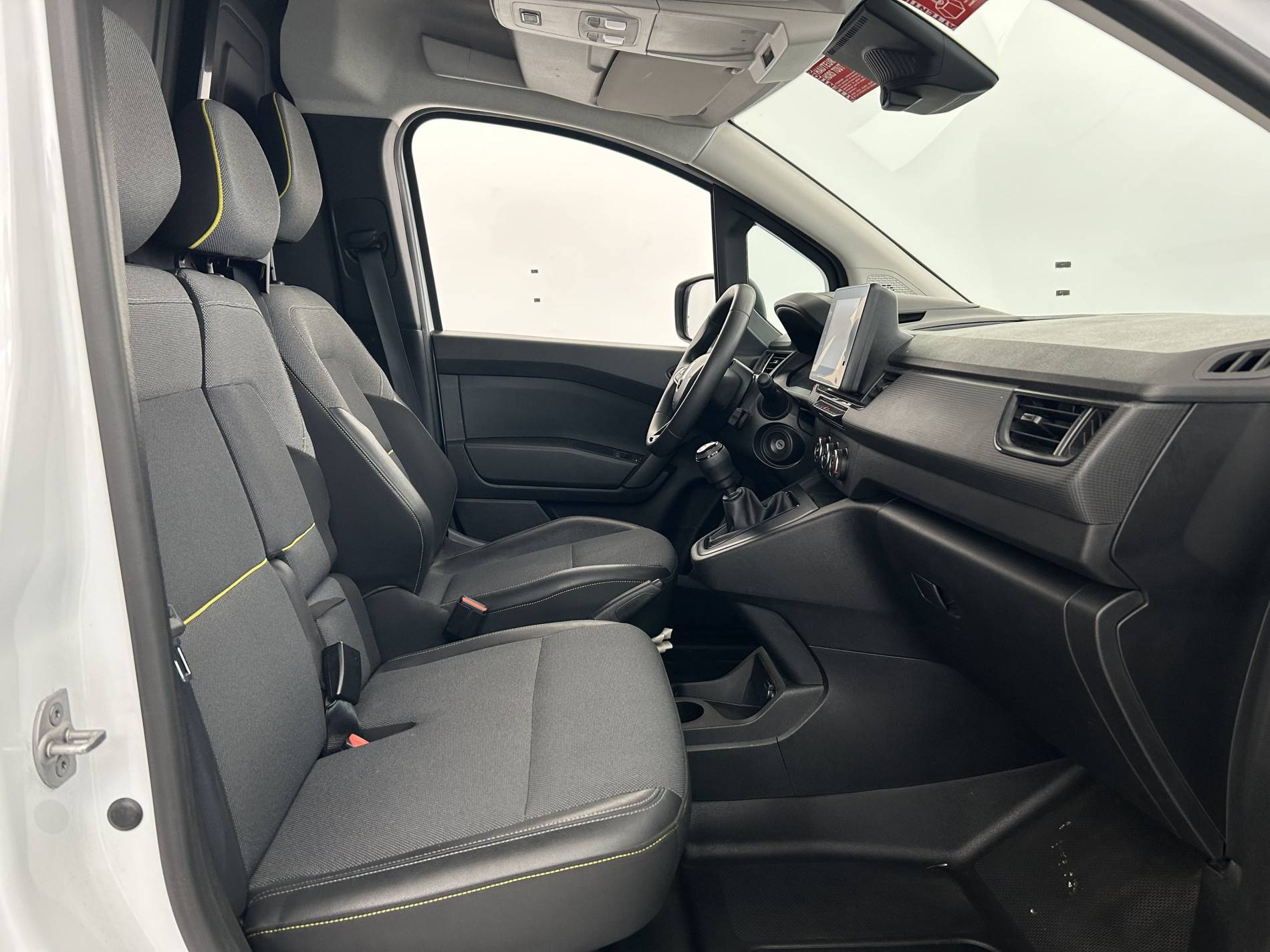 Vente en ligne Renault Kangoo Van  BLUE DCI 95 au prix de 19 890 €