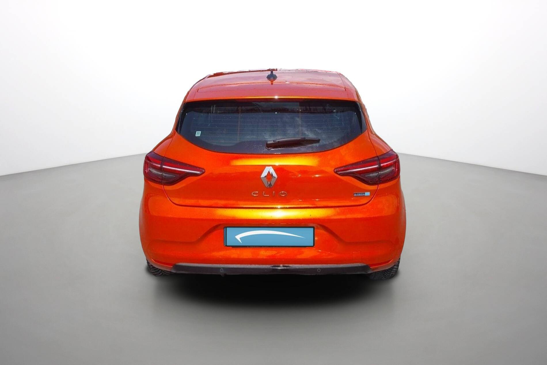 Vente en ligne Renault Clio 5 Clio E-Tech 140 - 21N au prix de 16 590 €
