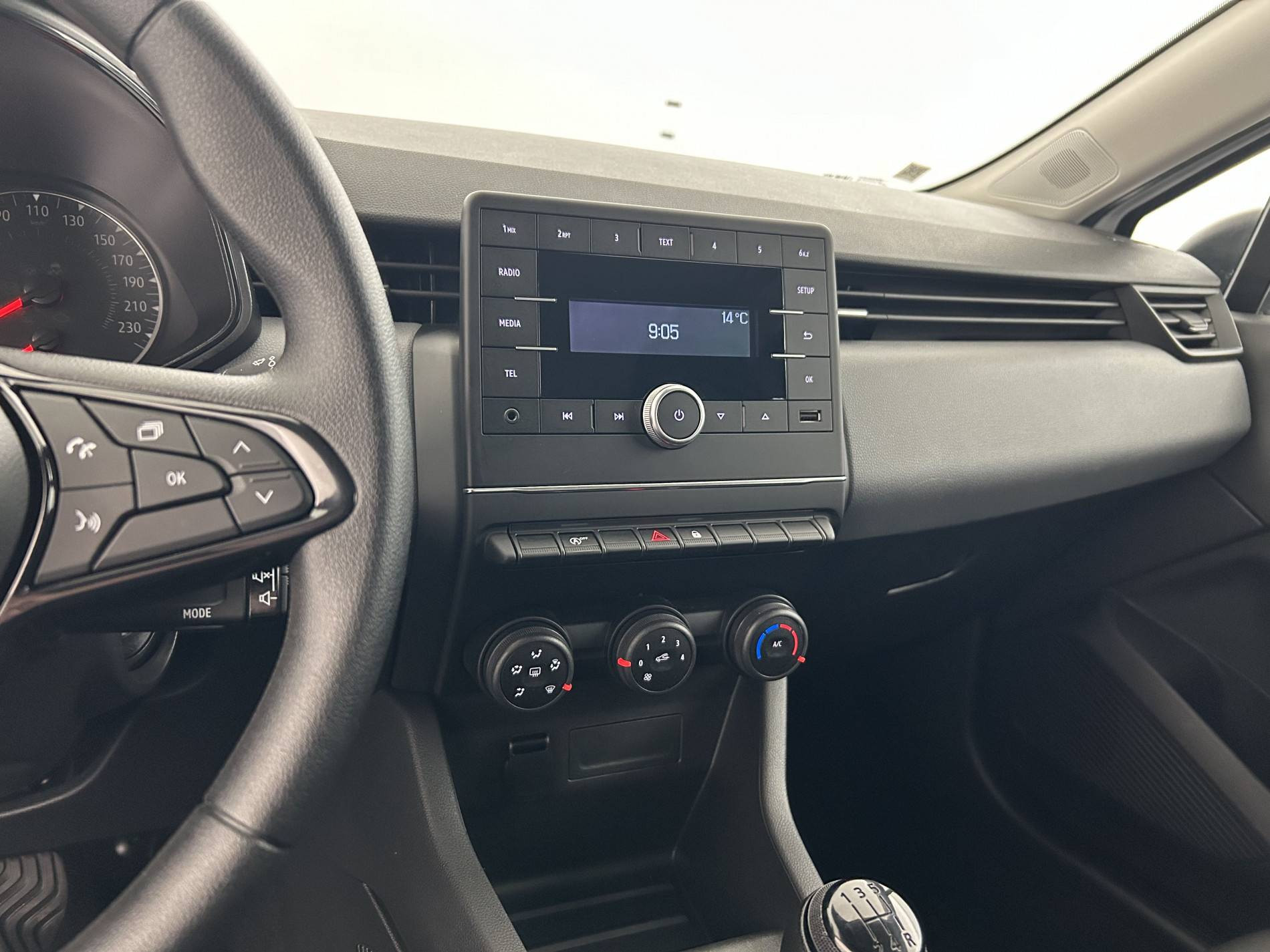 Vente en ligne Renault Clio 5 Clio SCe 65 au prix de 11 790 €