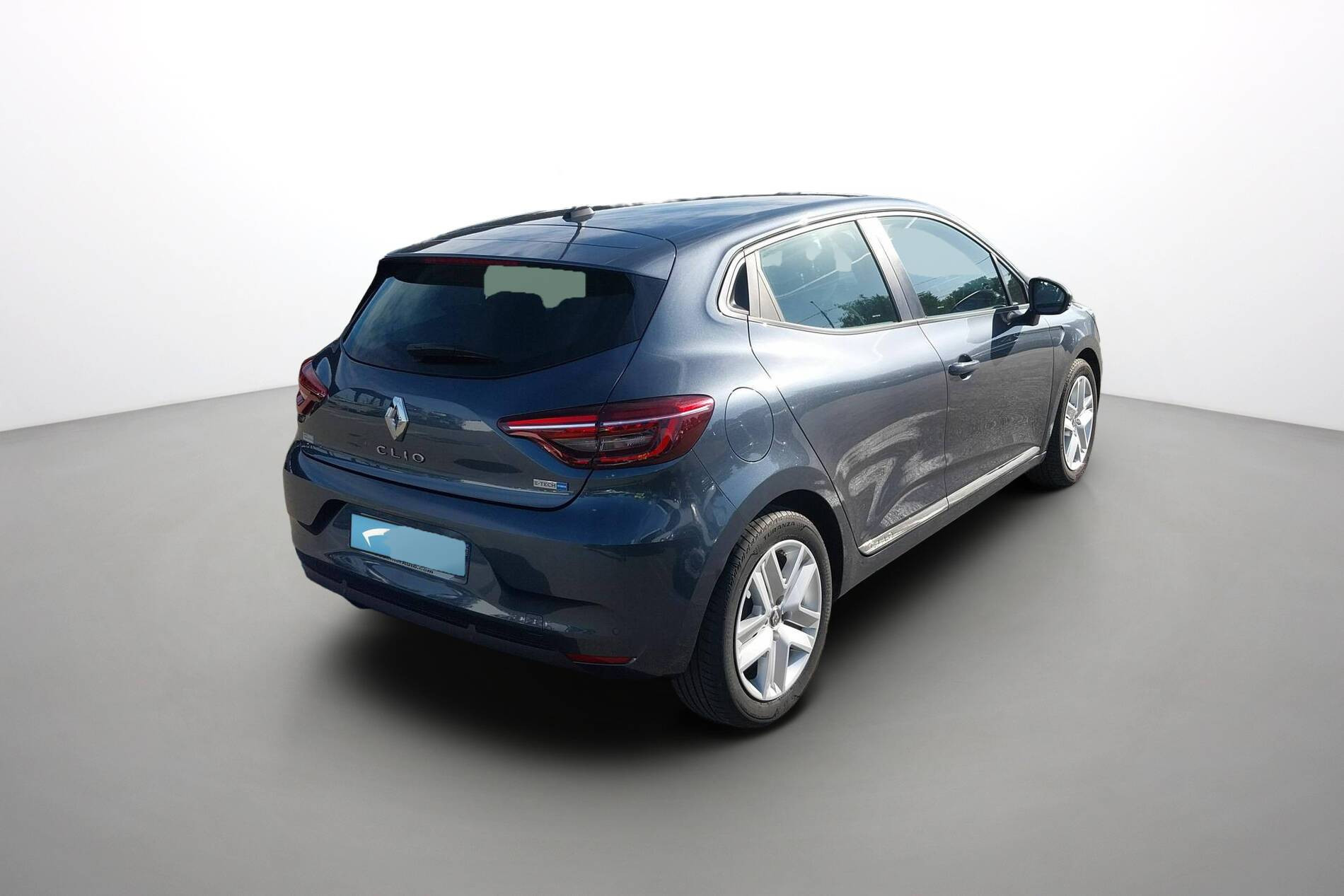 Vente en ligne Renault Clio 5 Clio E-Tech 140 - 21N au prix de 15 990 €
