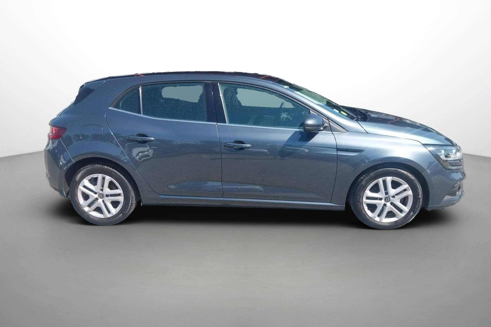 Vente en ligne Renault Megane 4 Mégane IV Berline Blue dCi 115 EDC au prix de 14 990 €