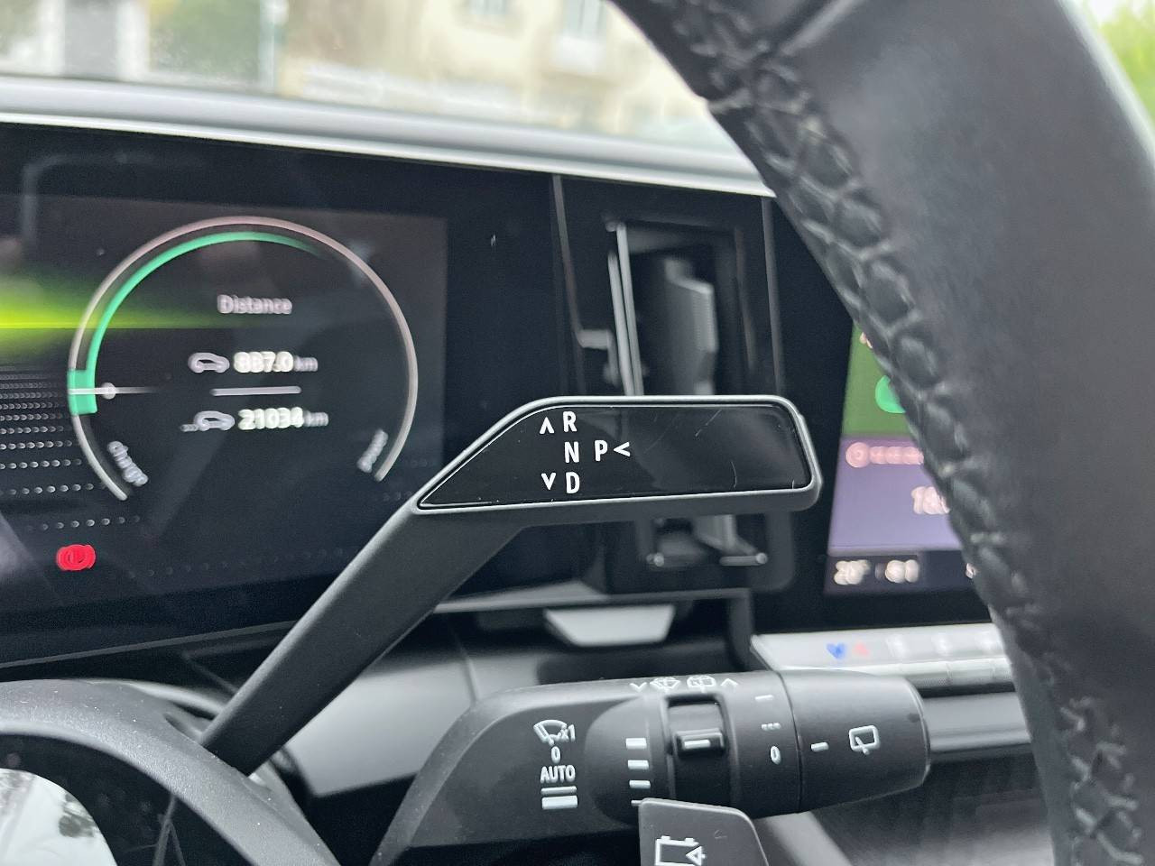 Vente en ligne Renault Megane E-Tech  EV40 130ch standard charge au prix de 19 990 €