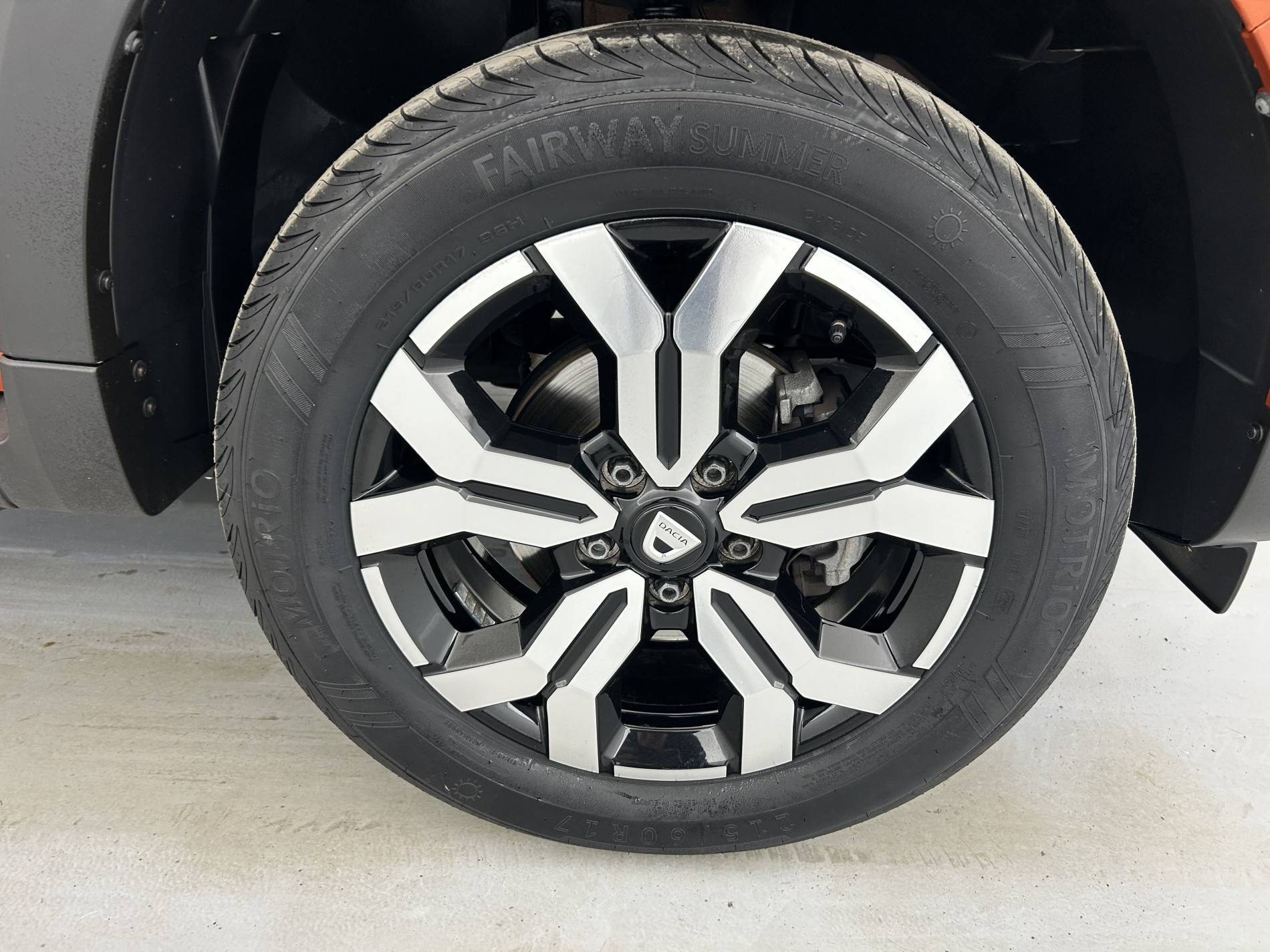 Vente en ligne Dacia Duster  ECO-G 100 4x2 au prix de 17 990 €