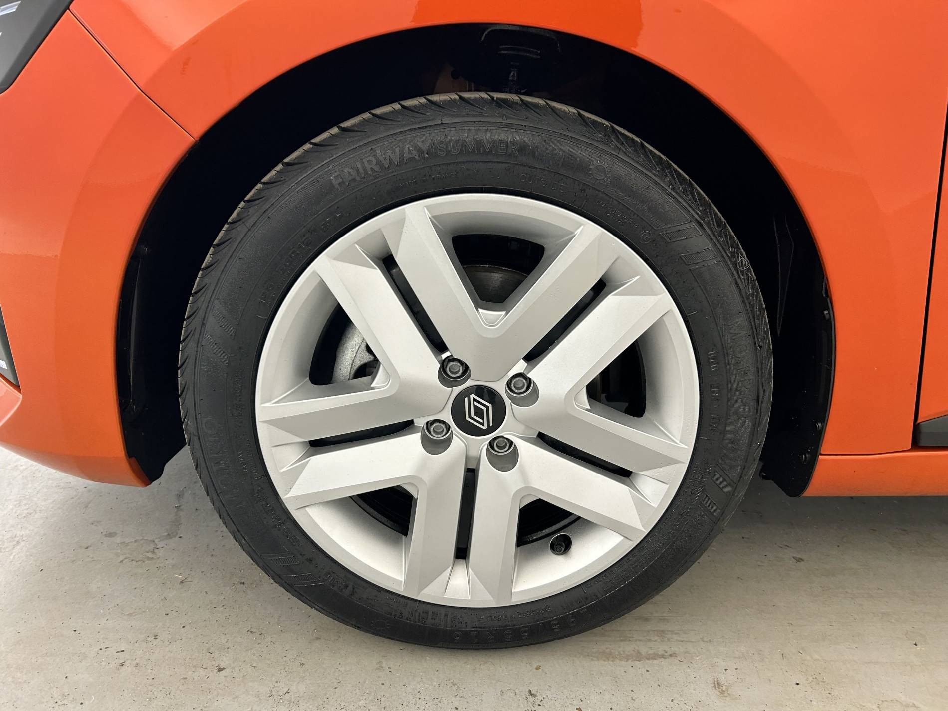 Vente en ligne Renault Clio 5 Clio E-Tech full hybrid 145 ch GSR2 au prix de 19 990 €