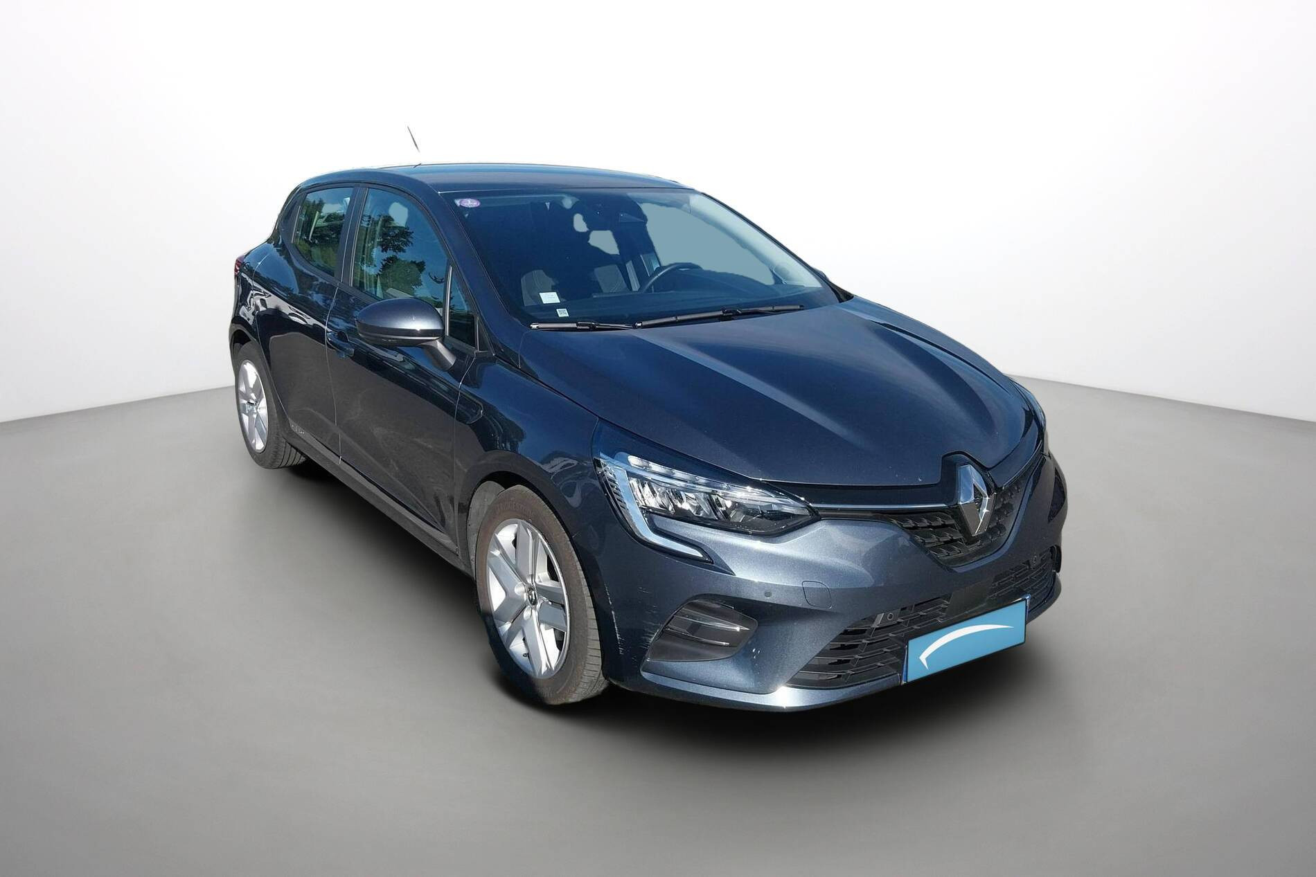 Vente en ligne Renault Clio 5 Clio E-Tech 140 - 21N au prix de 15 990 €