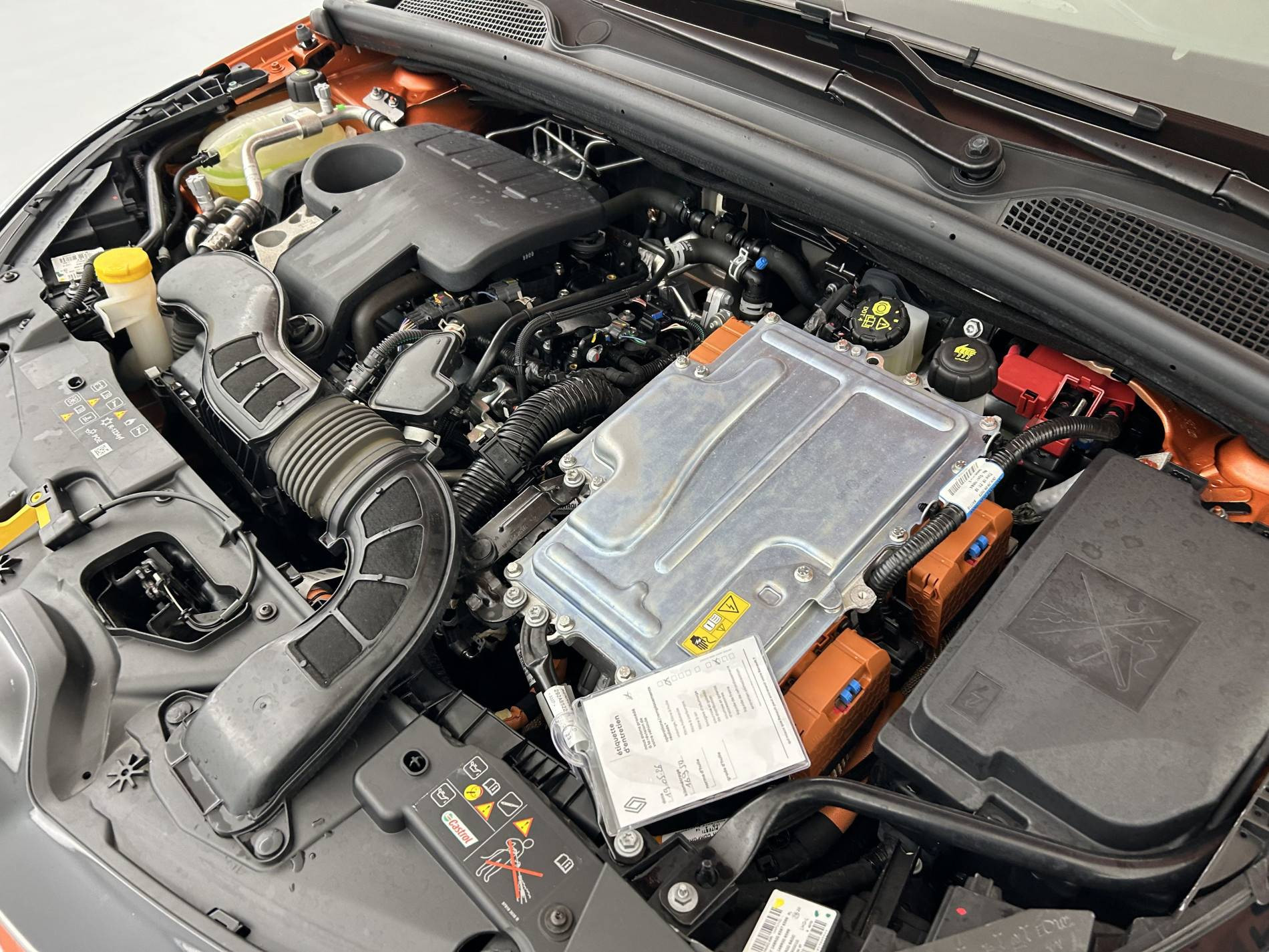 Vente en ligne Renault Clio 5 Clio E-Tech full hybrid 145 au prix de 18 990 €
