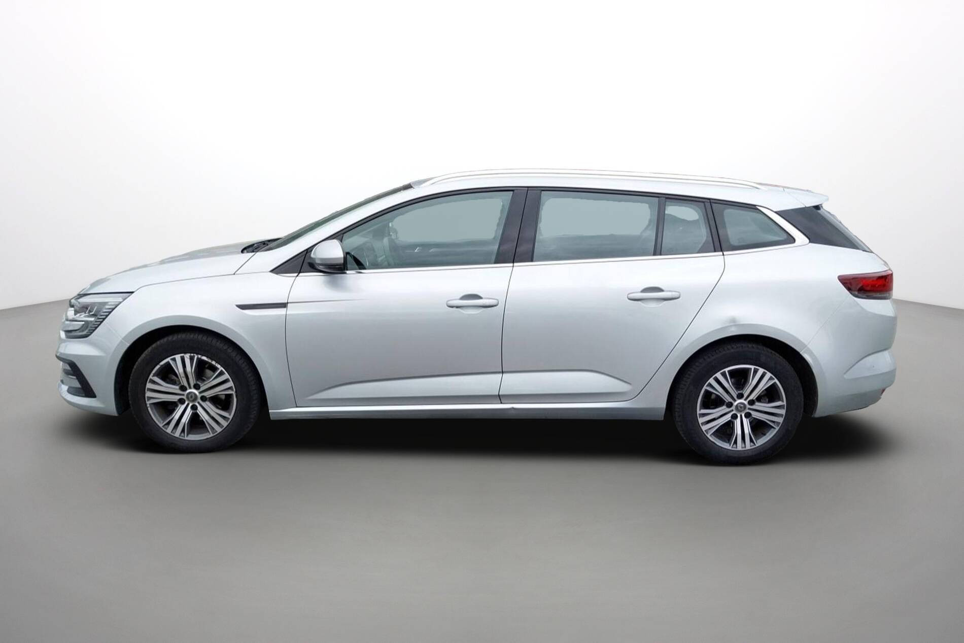 Vente en ligne Renault Megane 4 Estate  Blue dCi 115 EDC au prix de 17 990 €