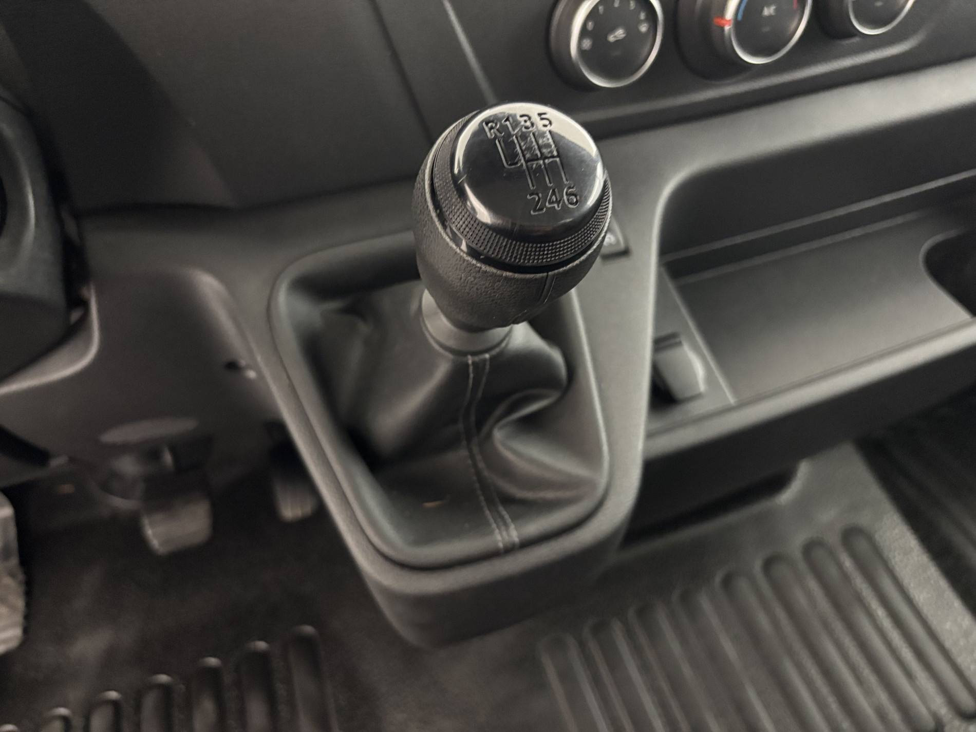 Vente en ligne Renault Master 3 Châssis Cabine MASTER CC PROP RJ3500 L2 PAFC BLUE DCI 130 EURO VI au prix de 32 400 €