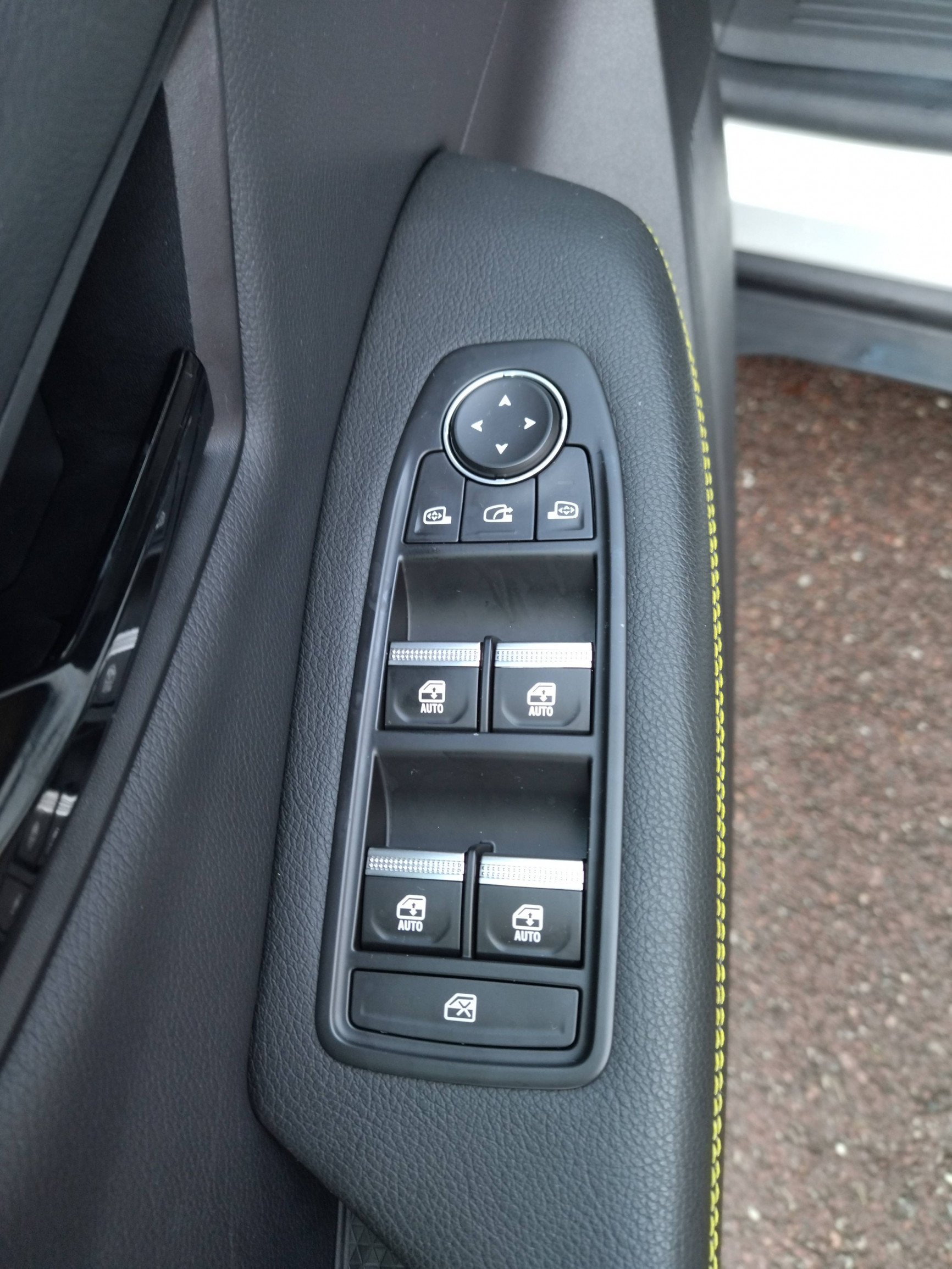 Vente en ligne Renault Scenic E-Tech  220 ch grande autonomie au prix de 37 990 €