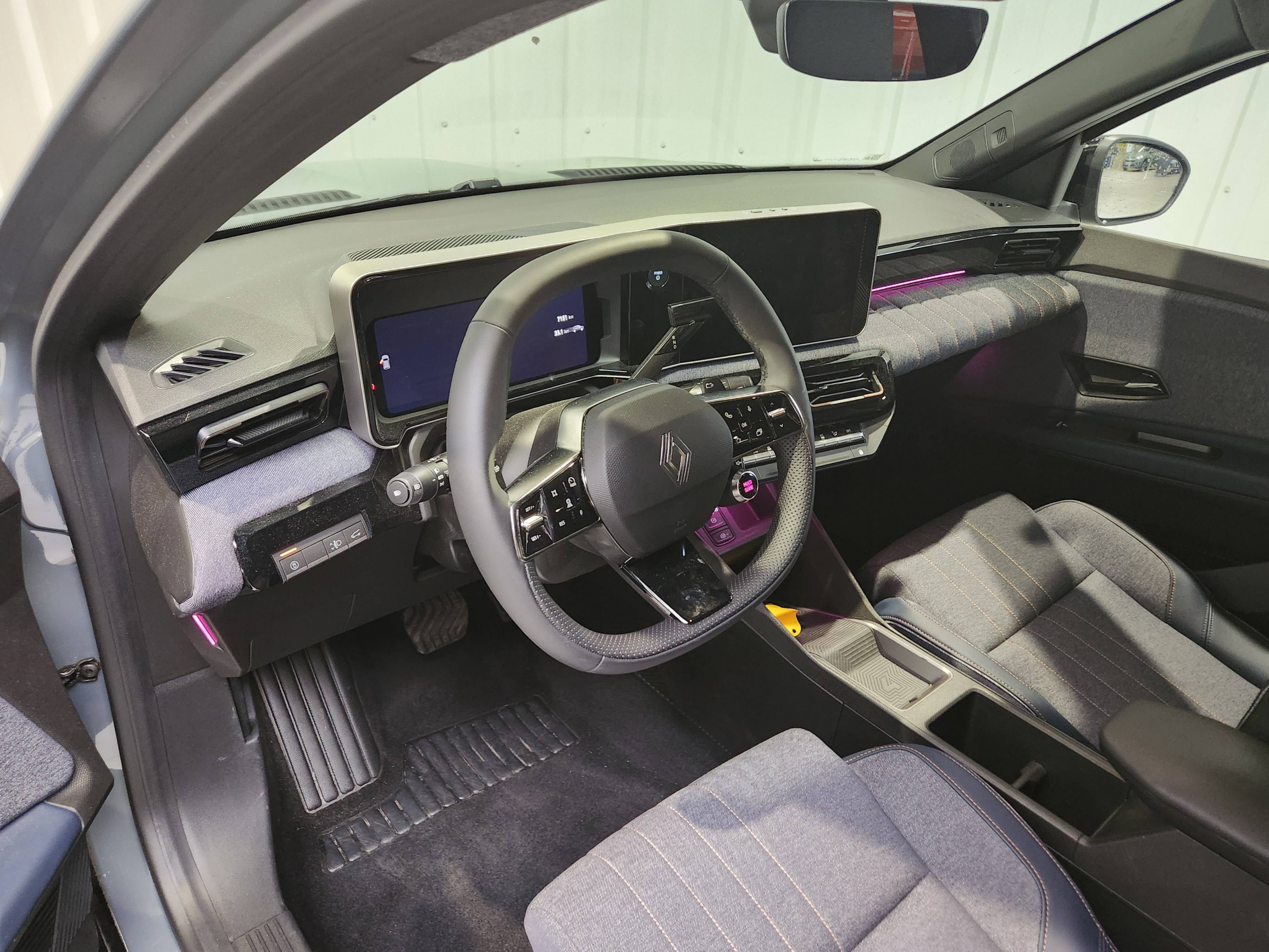 Vente en ligne Renault R4 E-Tech  150 ch autonomie confort au prix de 34 690 €