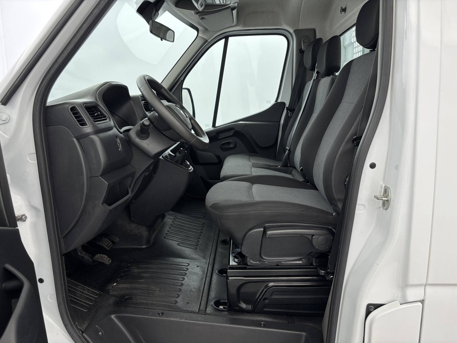Vente en ligne Renault Master 3 Châssis Cabine MASTER CC PROP RJ3500 L2 PAFC BLUE DCI 130 EURO VI au prix de 32 000 €