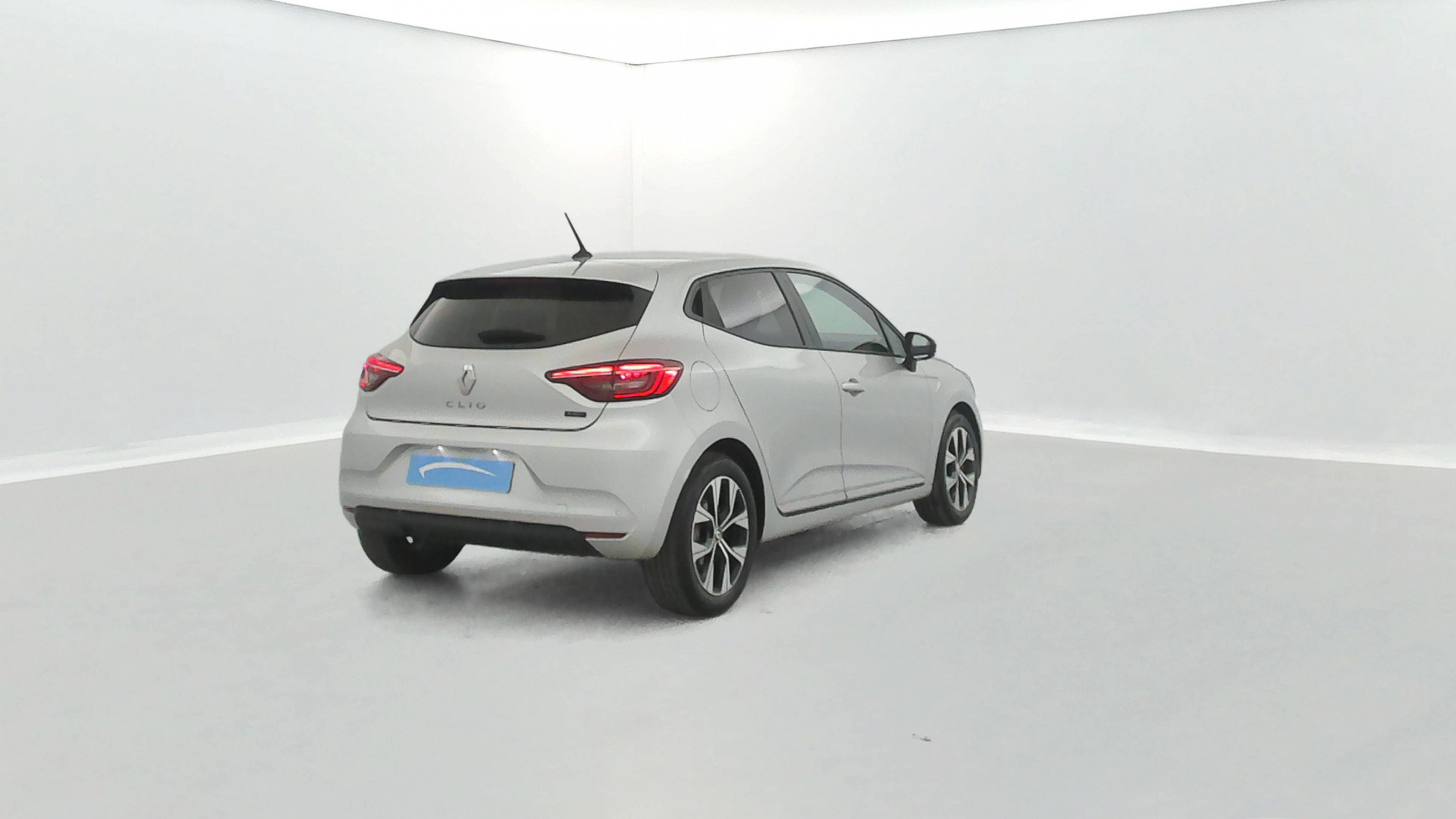 Vente en ligne Renault Clio 5 Clio E-Tech full hybrid 145 au prix de 17 490 €