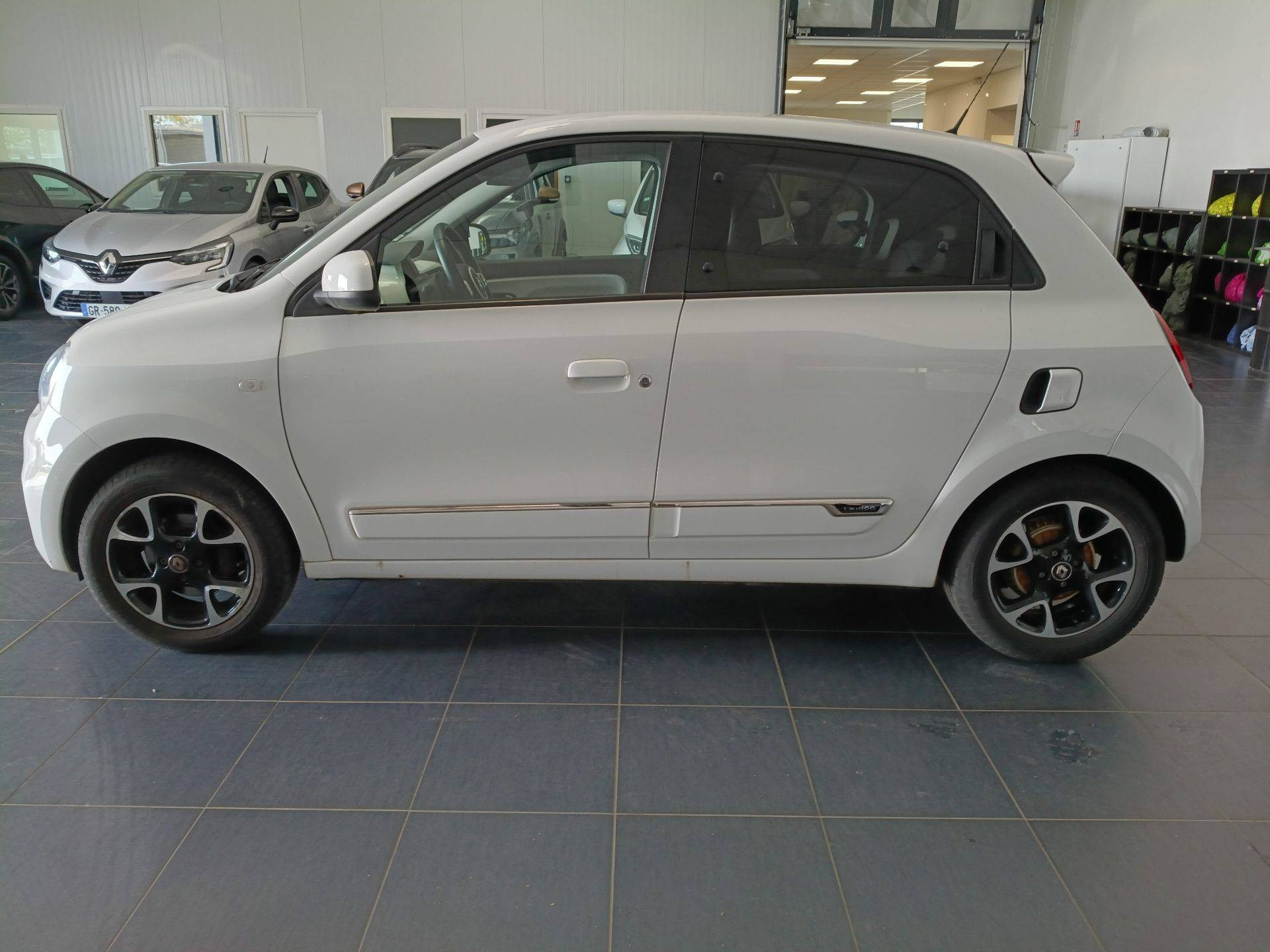 Vente en ligne Renault Twingo 3  TCe 95 EDC au prix de 14 590 €