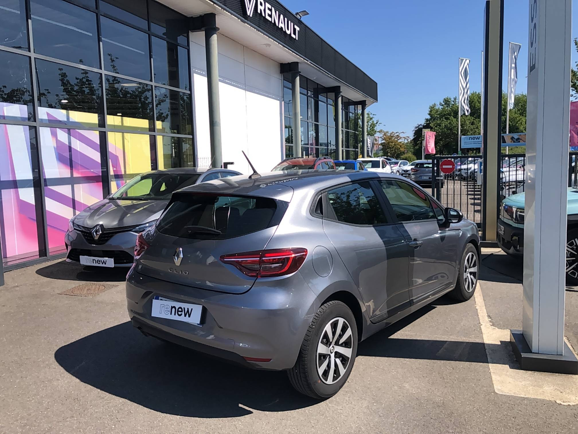 Vente en ligne Renault Clio 5 Clio TCe 90 au prix de 14 990 €