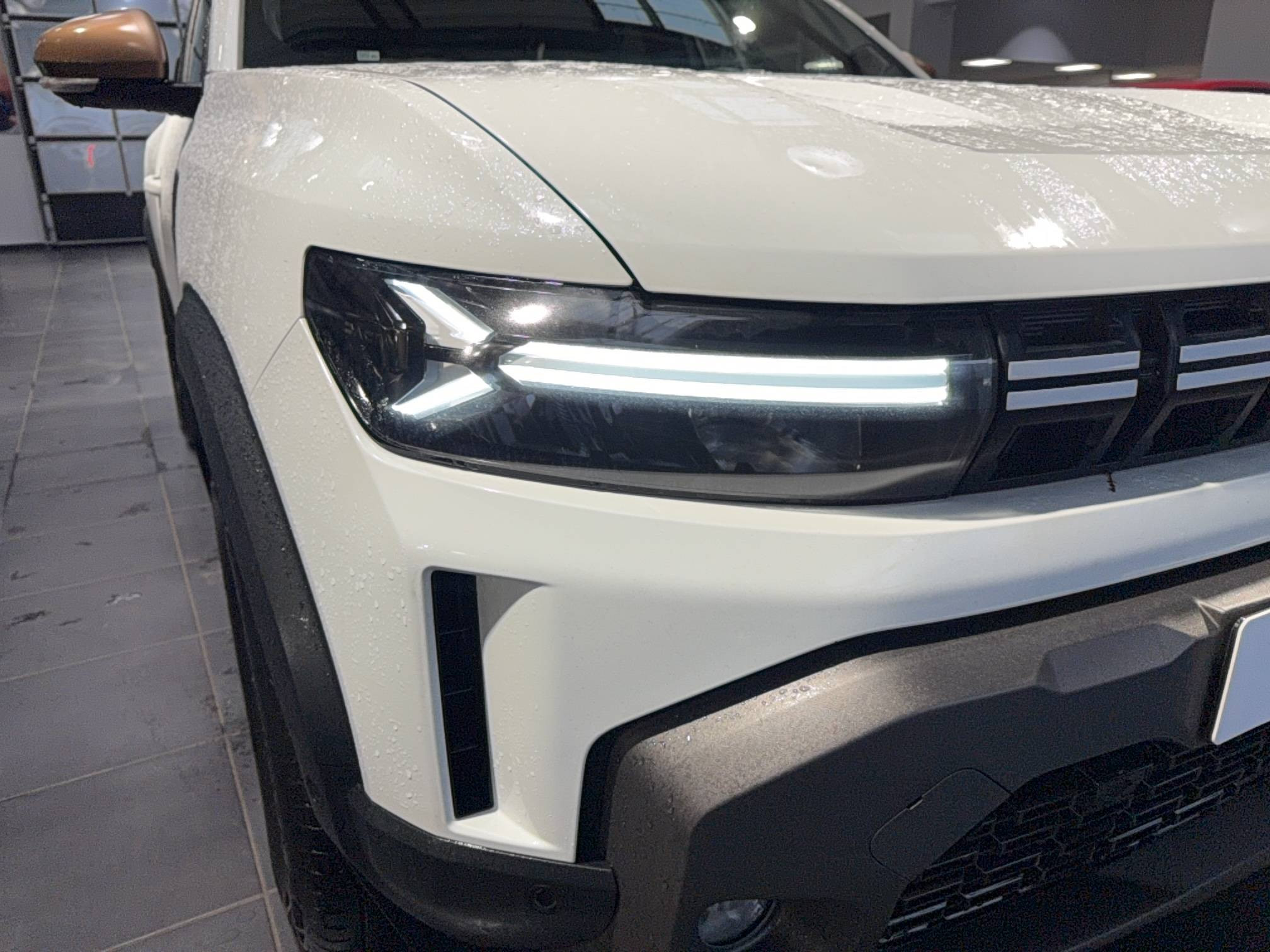 Vente en ligne Dacia Duster  Hybrid 140 au prix de 28 990 €