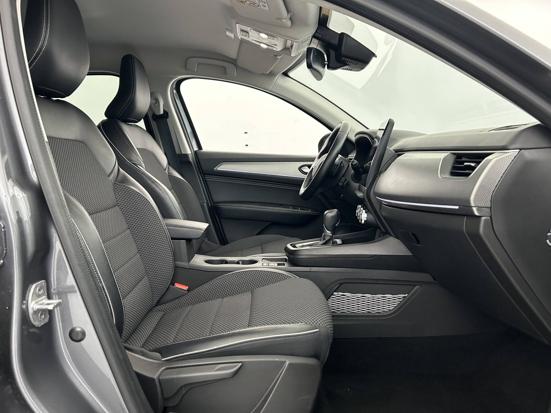 Vente en ligne Renault Arkana  mild hybrid 140 EDC FAP - 22 au prix de 19 790 €