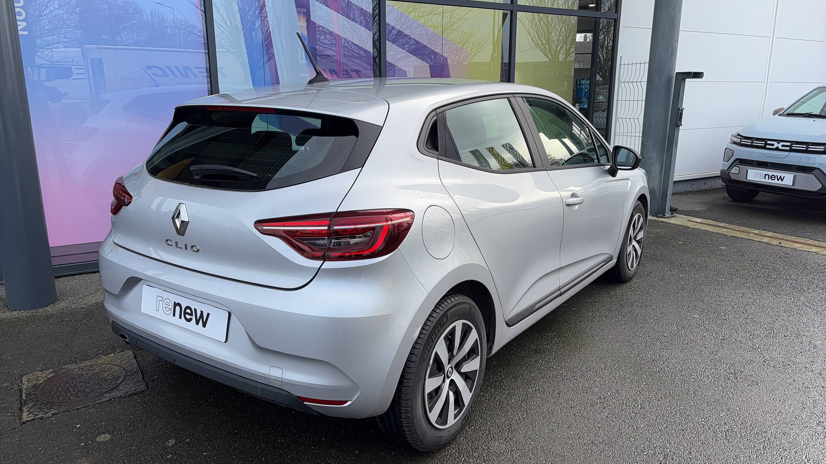 Vente en ligne Renault Clio 5 Clio TCe 90 au prix de 14 790 €