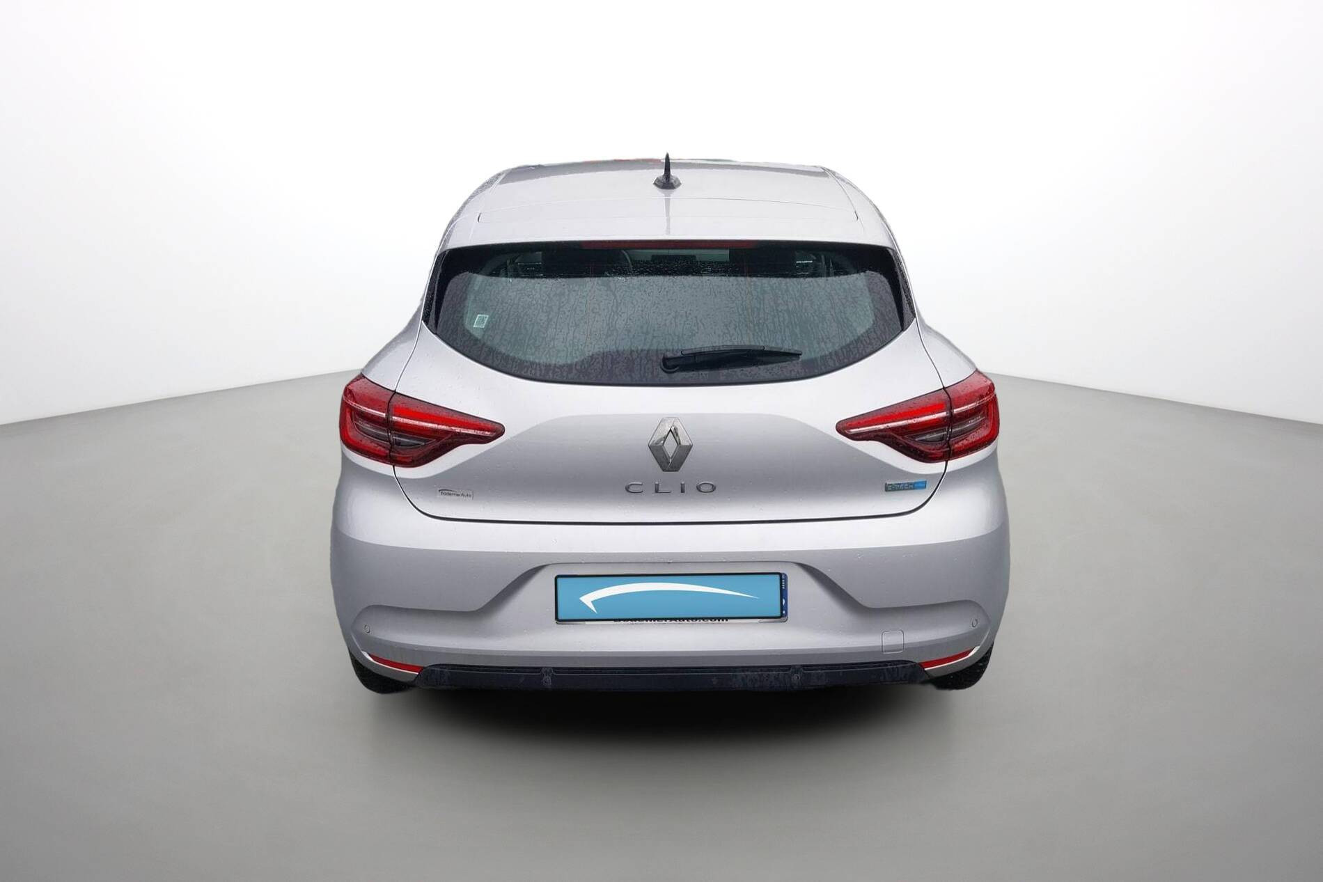 Vente en ligne Renault Clio 5 Clio E-Tech 140 - 21N au prix de 14 490 €