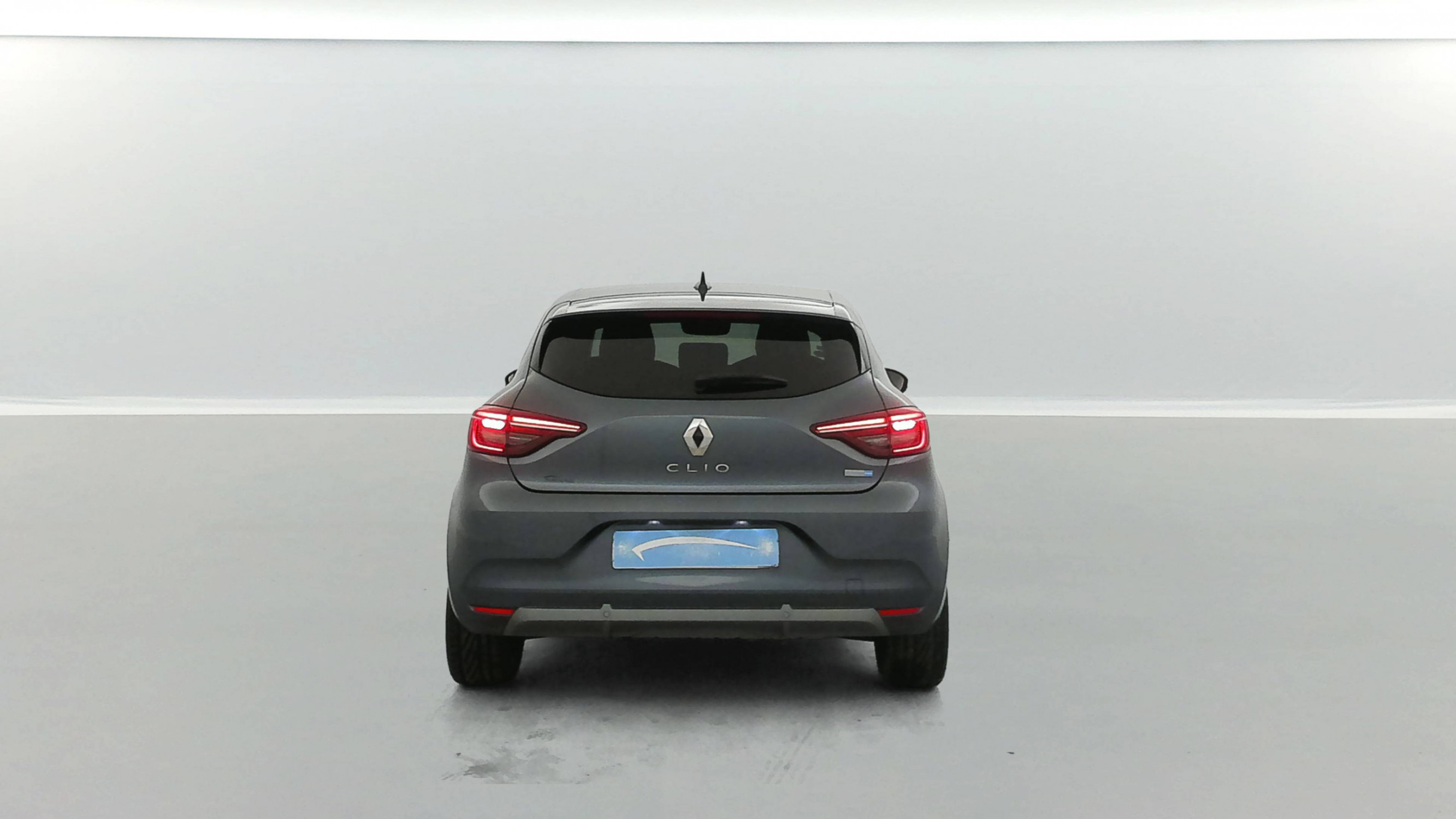 Vente en ligne Renault Clio 5 Clio E-Tech 140 - 21N au prix de 17 990 €