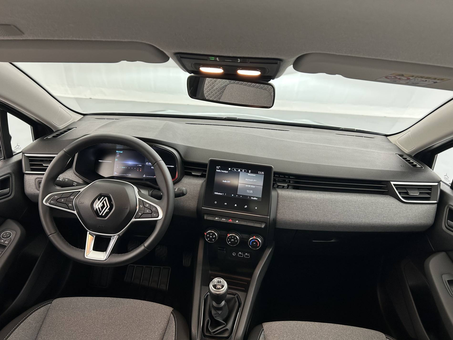 Vente en ligne Renault Clio 5 Clio TCe 90 au prix de 15 990 €