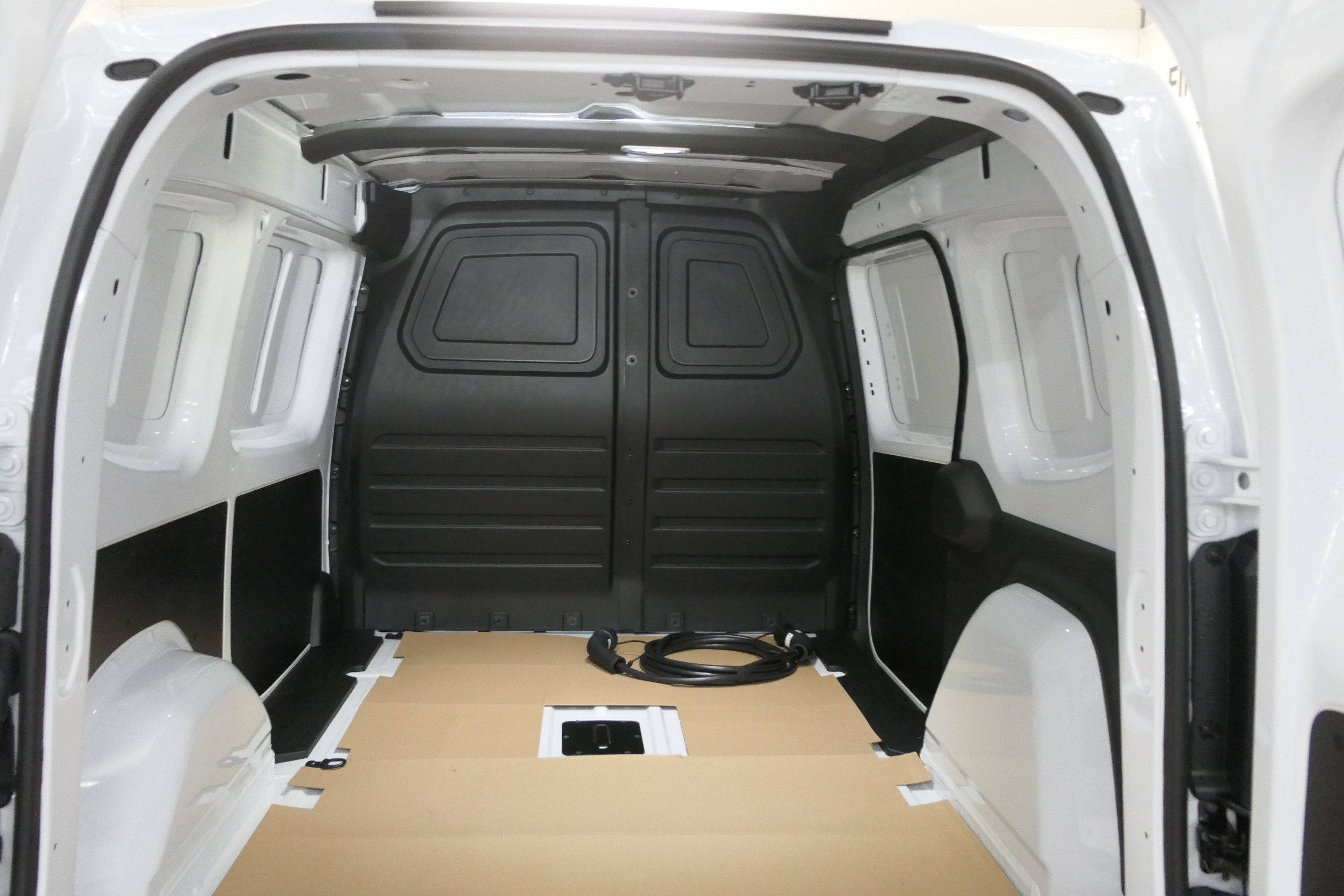 Vente en ligne Renault Kangoo Van E-Tech  FG TOLE L2 AC11 GSR2 au prix de 29 490 €