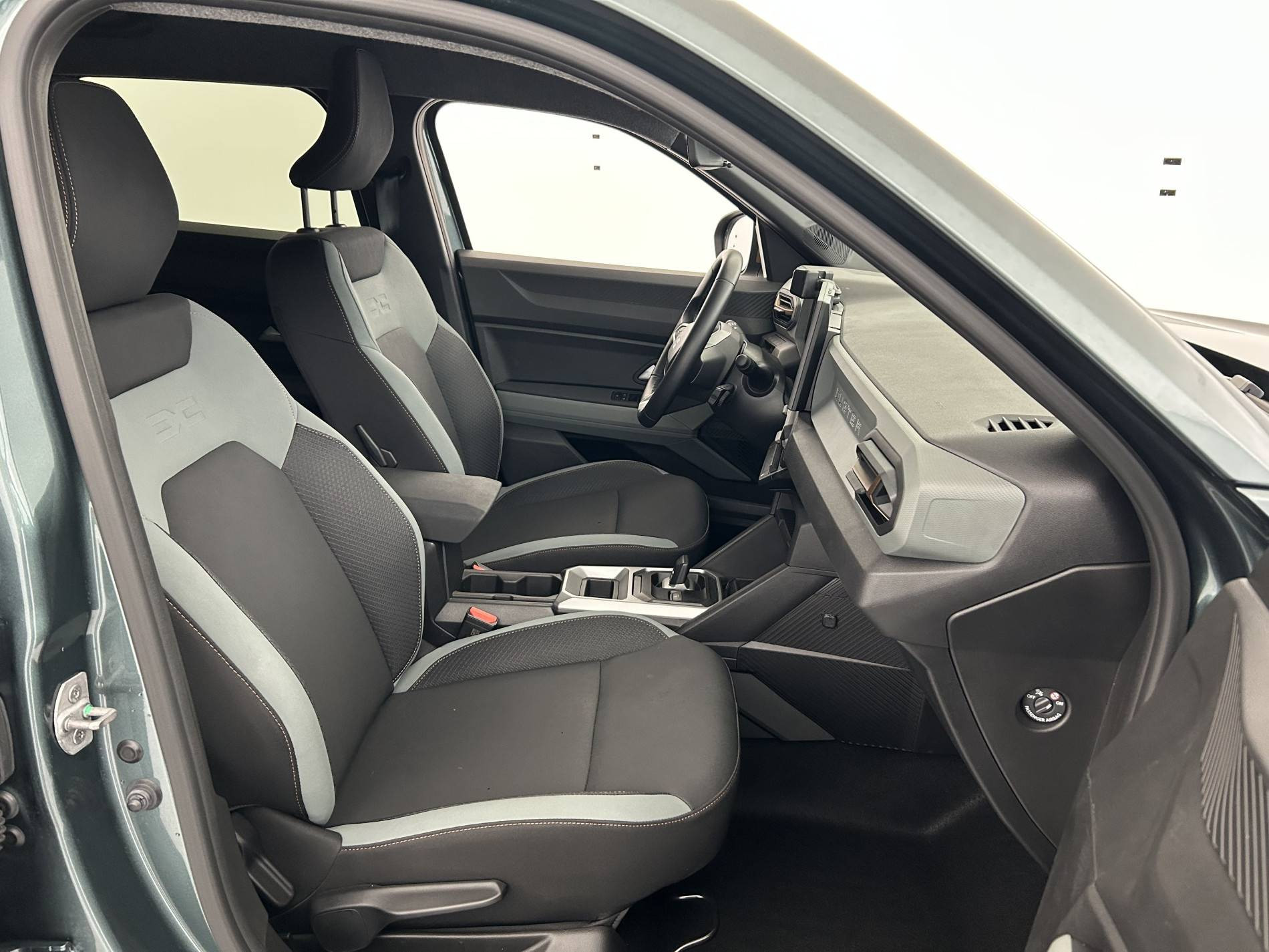 Vente en ligne Dacia Duster  Hybrid 140 au prix de 26 290 €